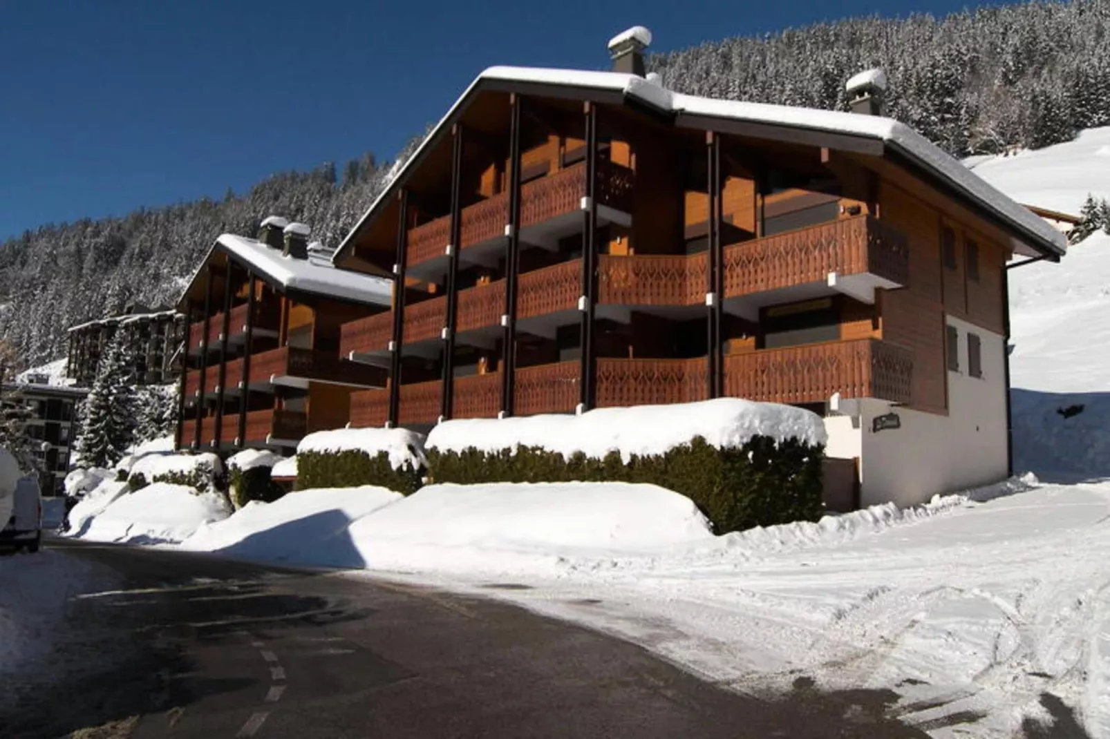 Résidence Domanial B-Buitenkant zomer