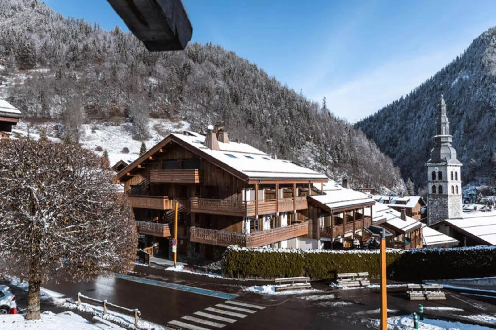 Residence Du Centre D-Buitenkant zomer