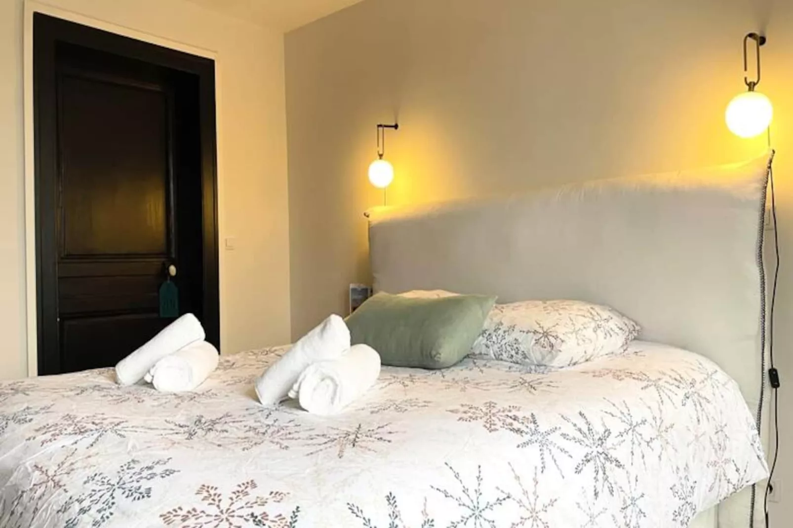 🌟 Charme Et El&eacute;gance - Coup De C&oelig;ur - Prox Gare-Image-tags.