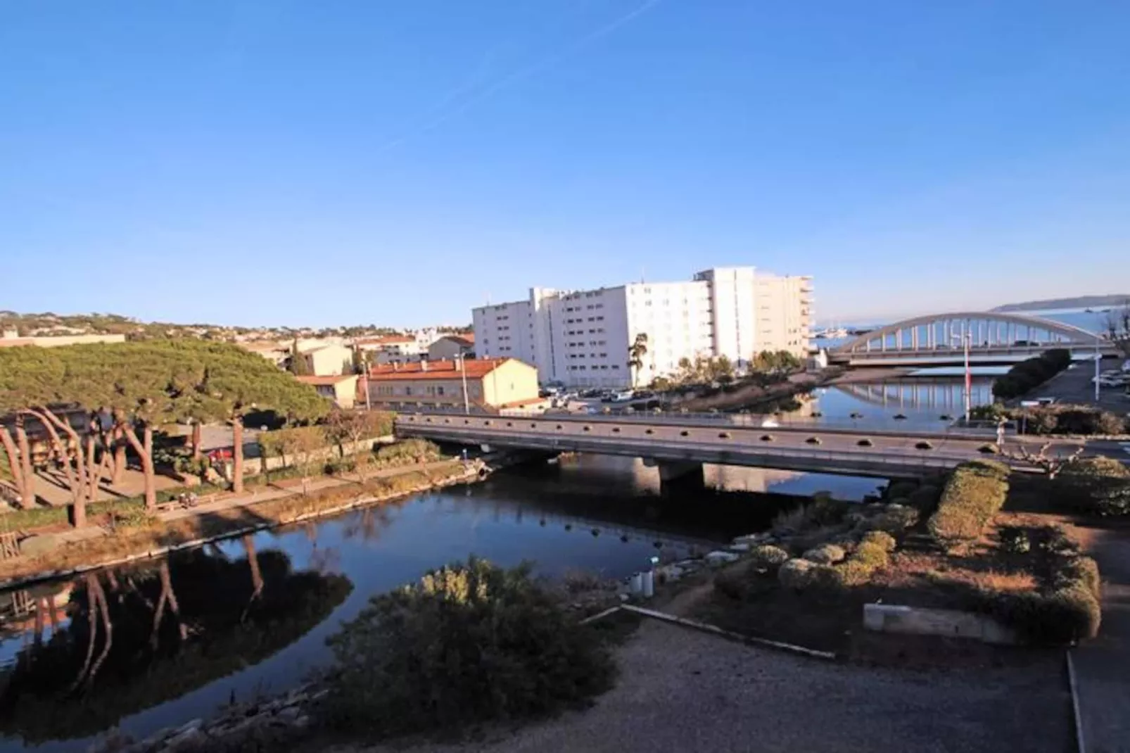 Résidence Port Marine-Image-tags.