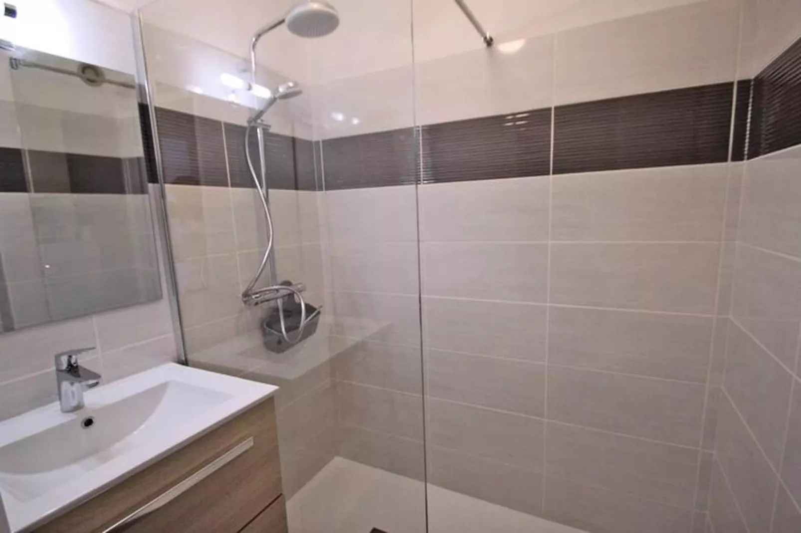 Résidence Santa Cruz-Badkamer