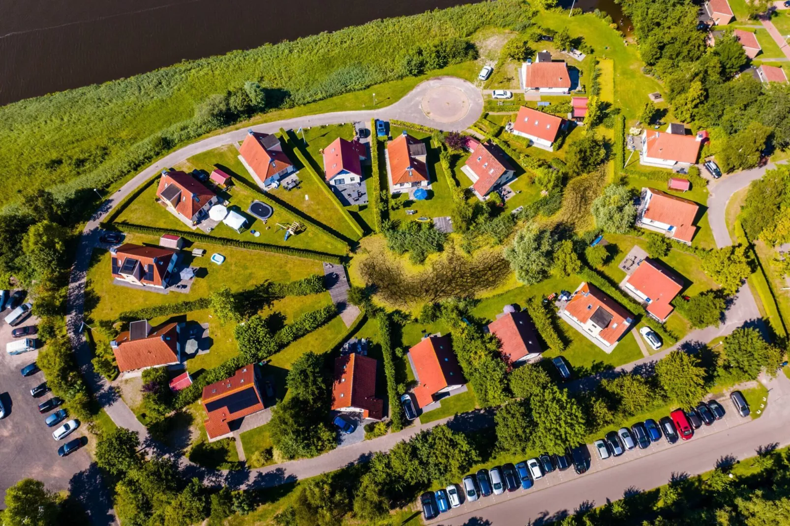 Vakantiepark Bergumermeer 8-Gebieden zomer 1km