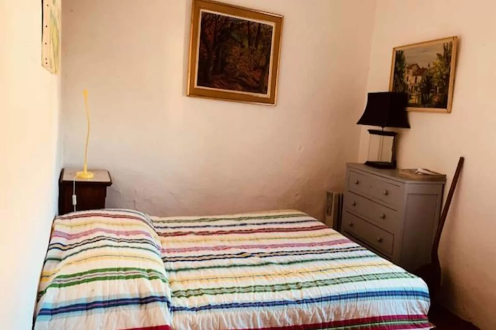 Maison En Pierre Proche Du Centre Ville-Image-tags.