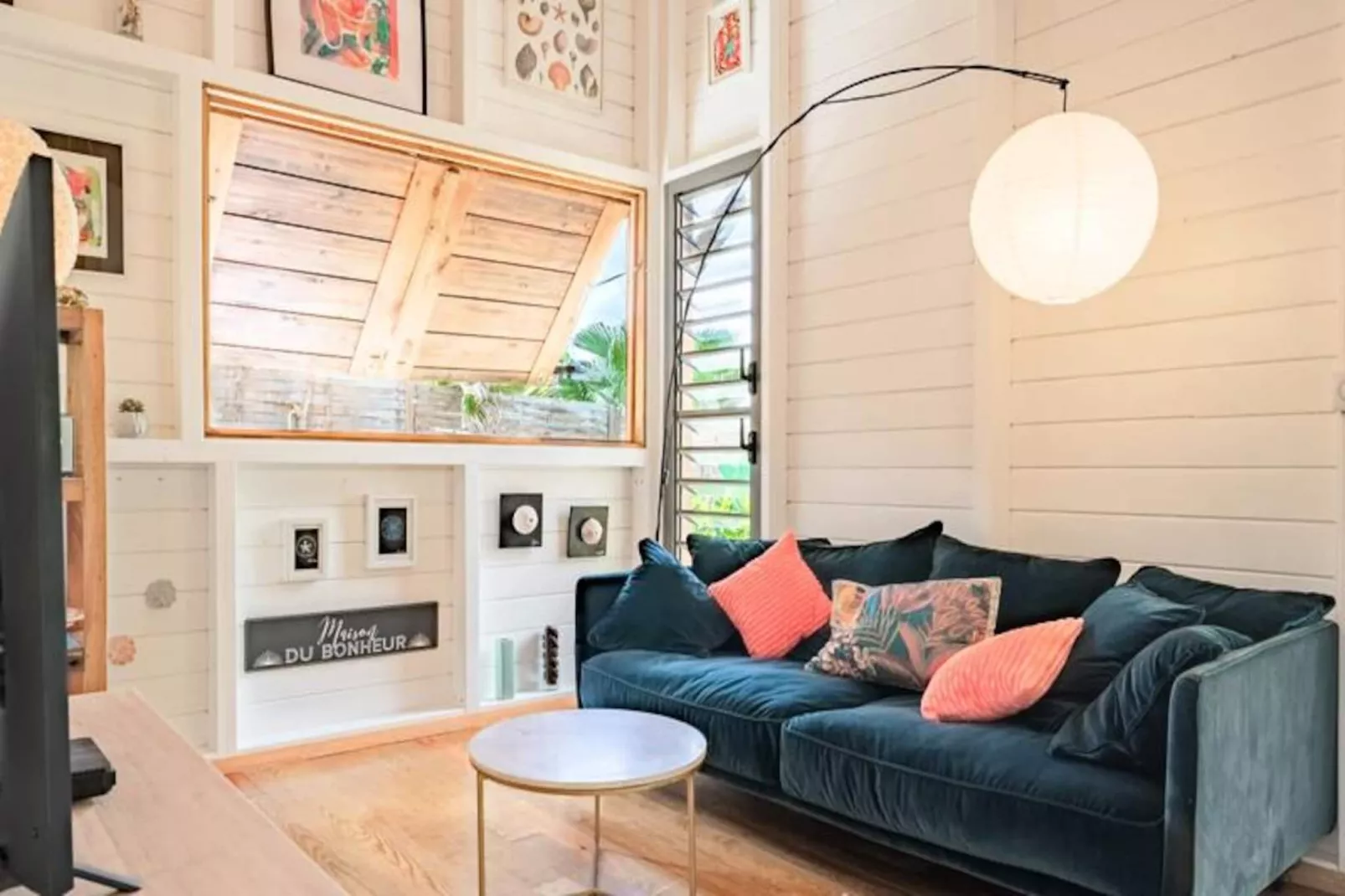 Villa Ekinos-Image-tags.