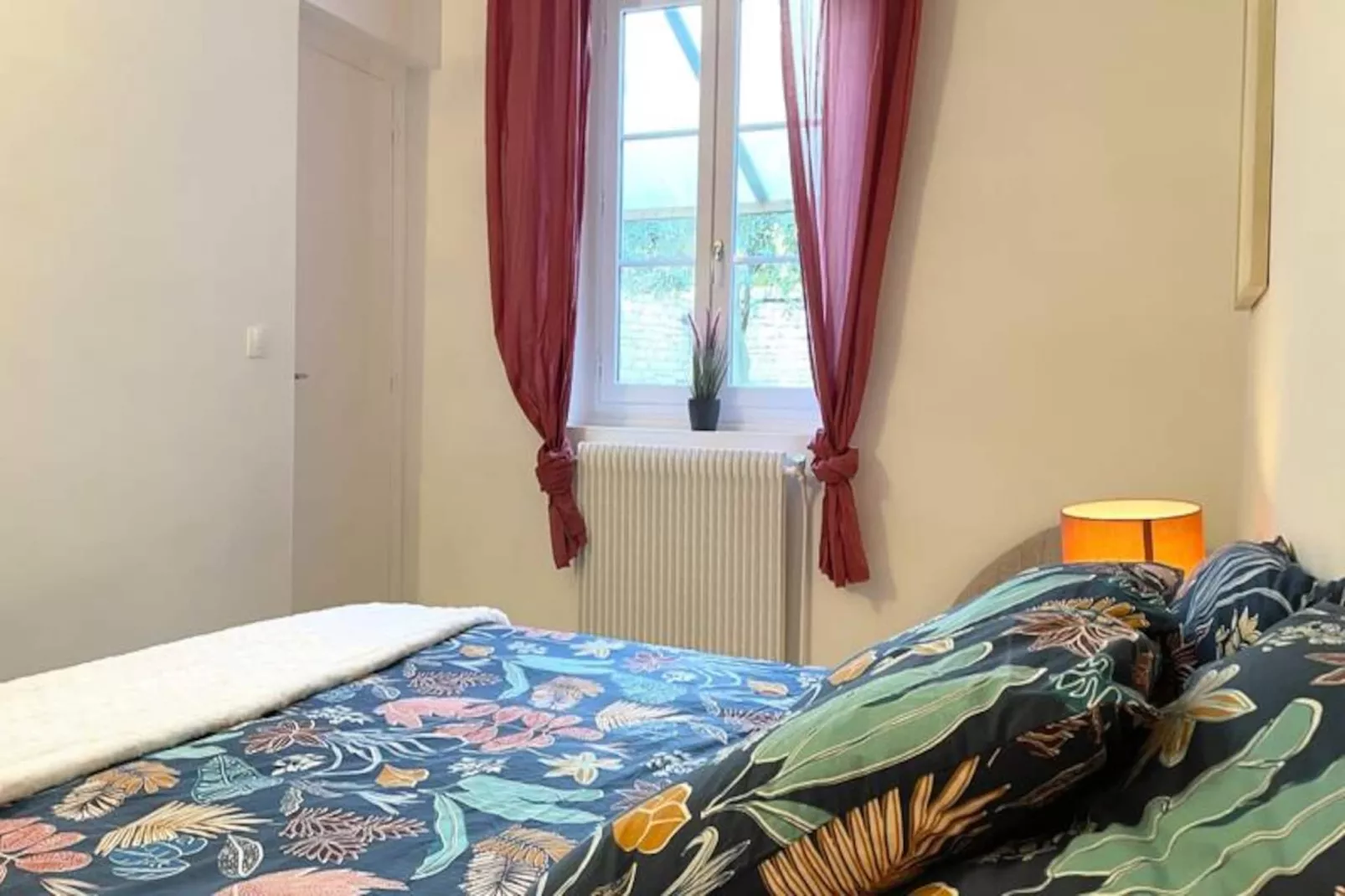 🌲 Le Jardin - Pl. St Sauveur - Hypercentre-Image-tags.