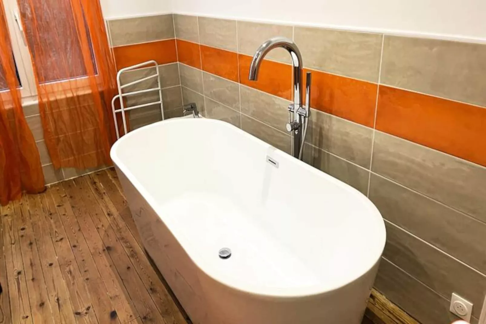 🏠 Le Petit Normandy - Terrasse Privative - Calme-Image-tags.