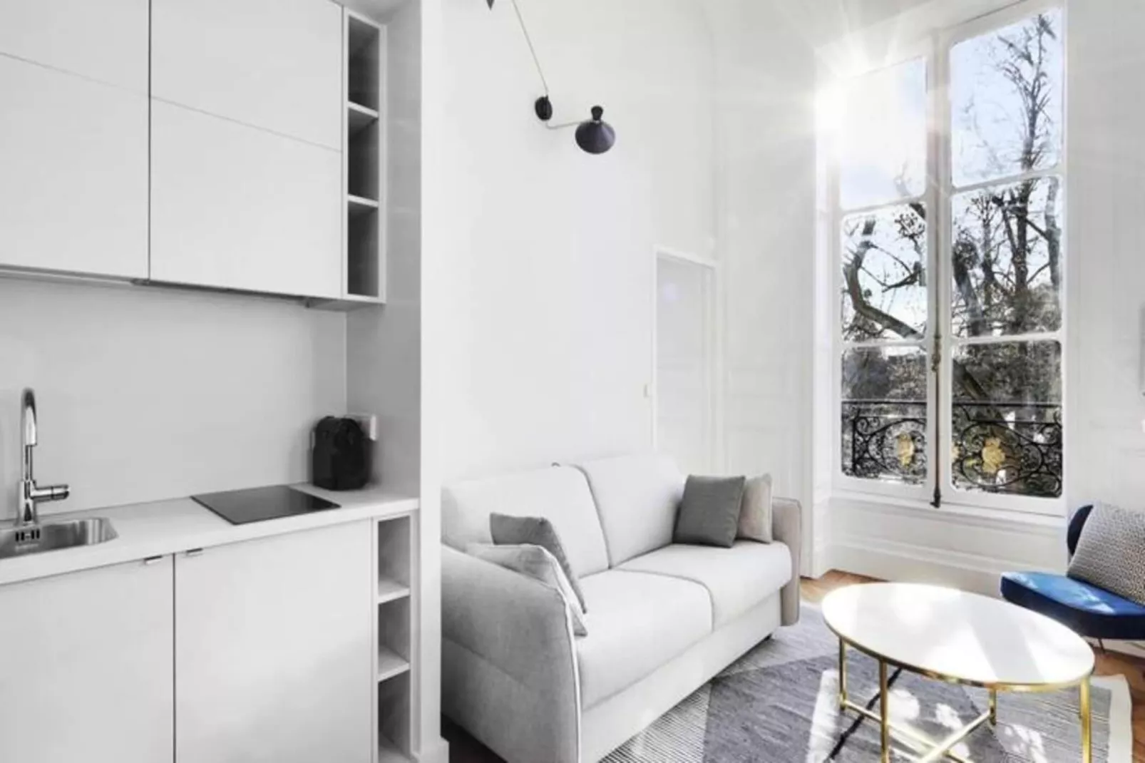 Maison Labruy&egrave;re - Royal Garden Suite-Buitenkant zomer