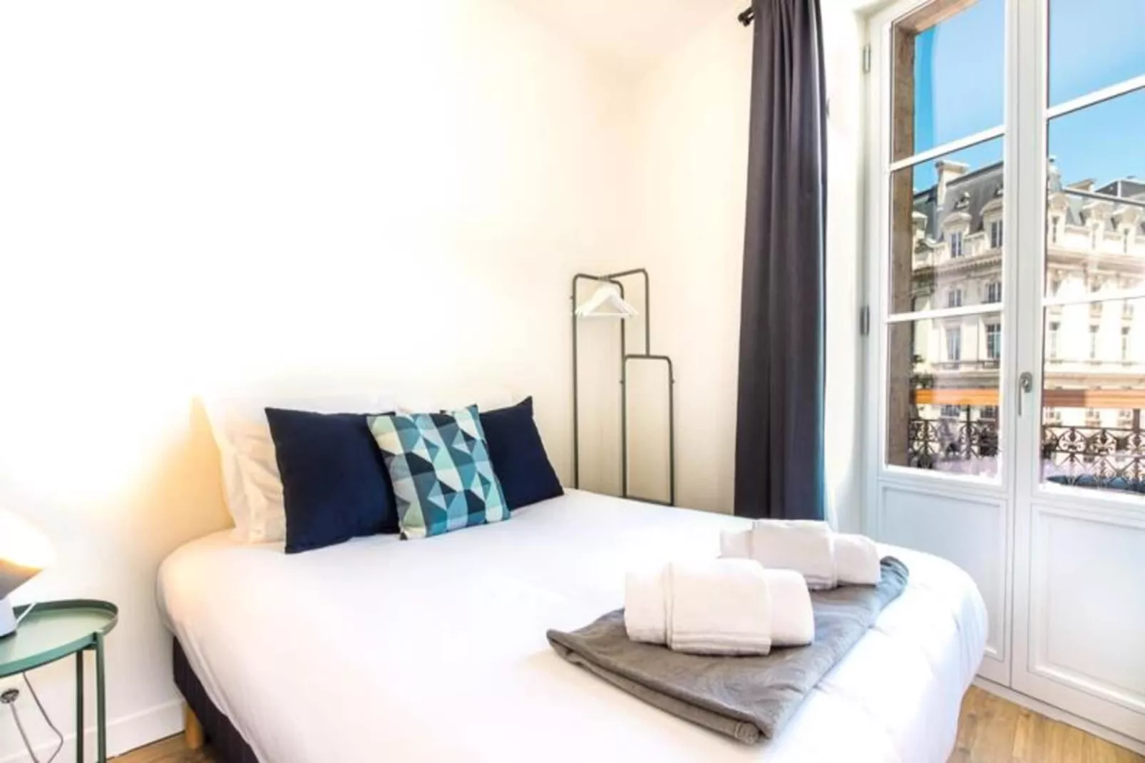 Appartement Aux Prestations Cozy Et Moderne En Hypercentre Pour 4 Personnes-Buitenkant zomer