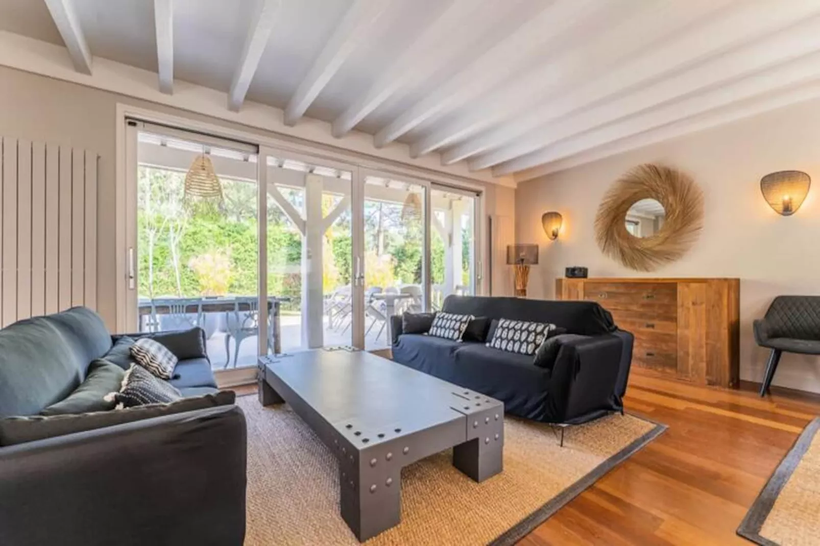 Superbe Villa Calme Avec Piscine Chauff&eacute;e Et Jacuzzi &agrave; 300 M De La Plage-Image-tags.