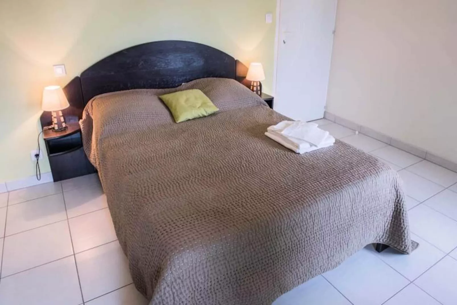 Gîte de France Gîtes de france 3 épis 8 personnes à malbouzon 3 épis-Image-tags.