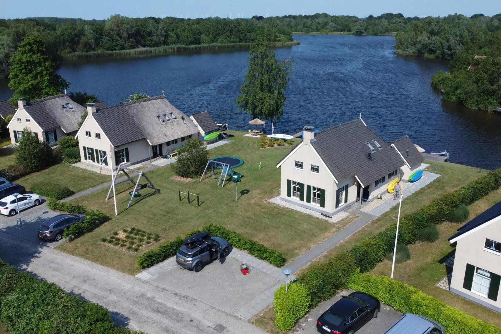 10 pers Lieskehuis Wellness de luxe met sauna buitenspa en toerboot-Gebieden zomer 1km