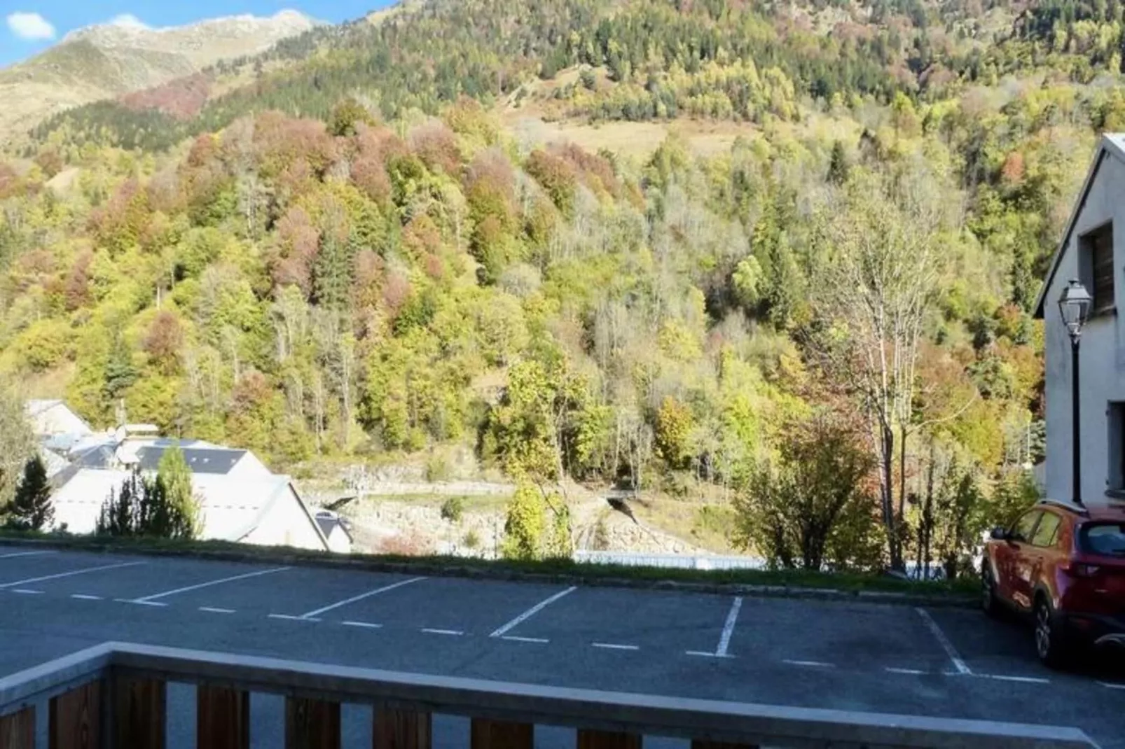 Résidence Neouvielle-Eetkamer