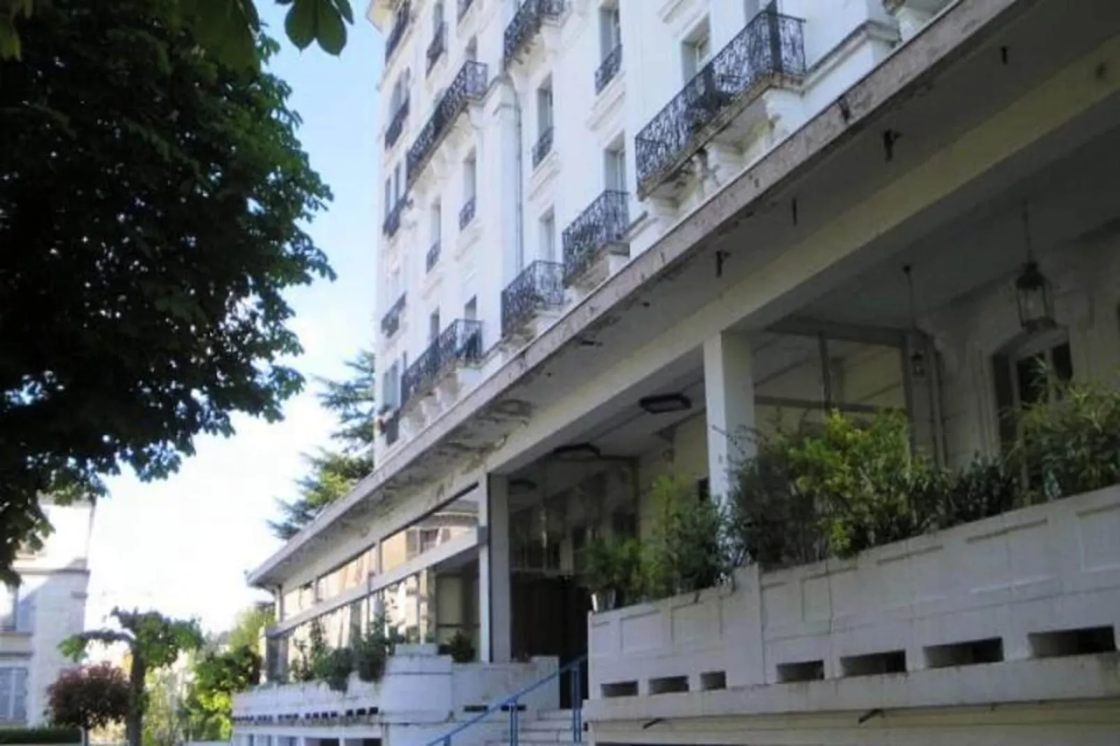 Residence Albion-Buitenkant zomer