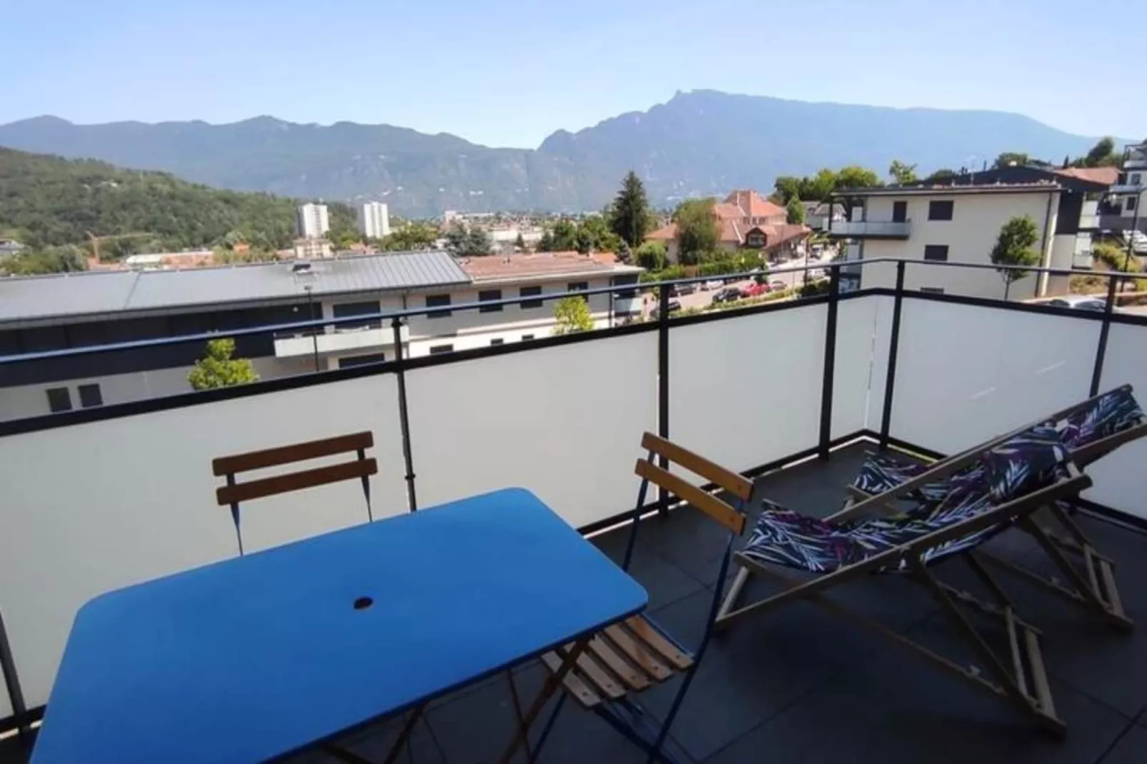 Confortable T3 Avec Terrasse Et Garage !-Terrasbalkon