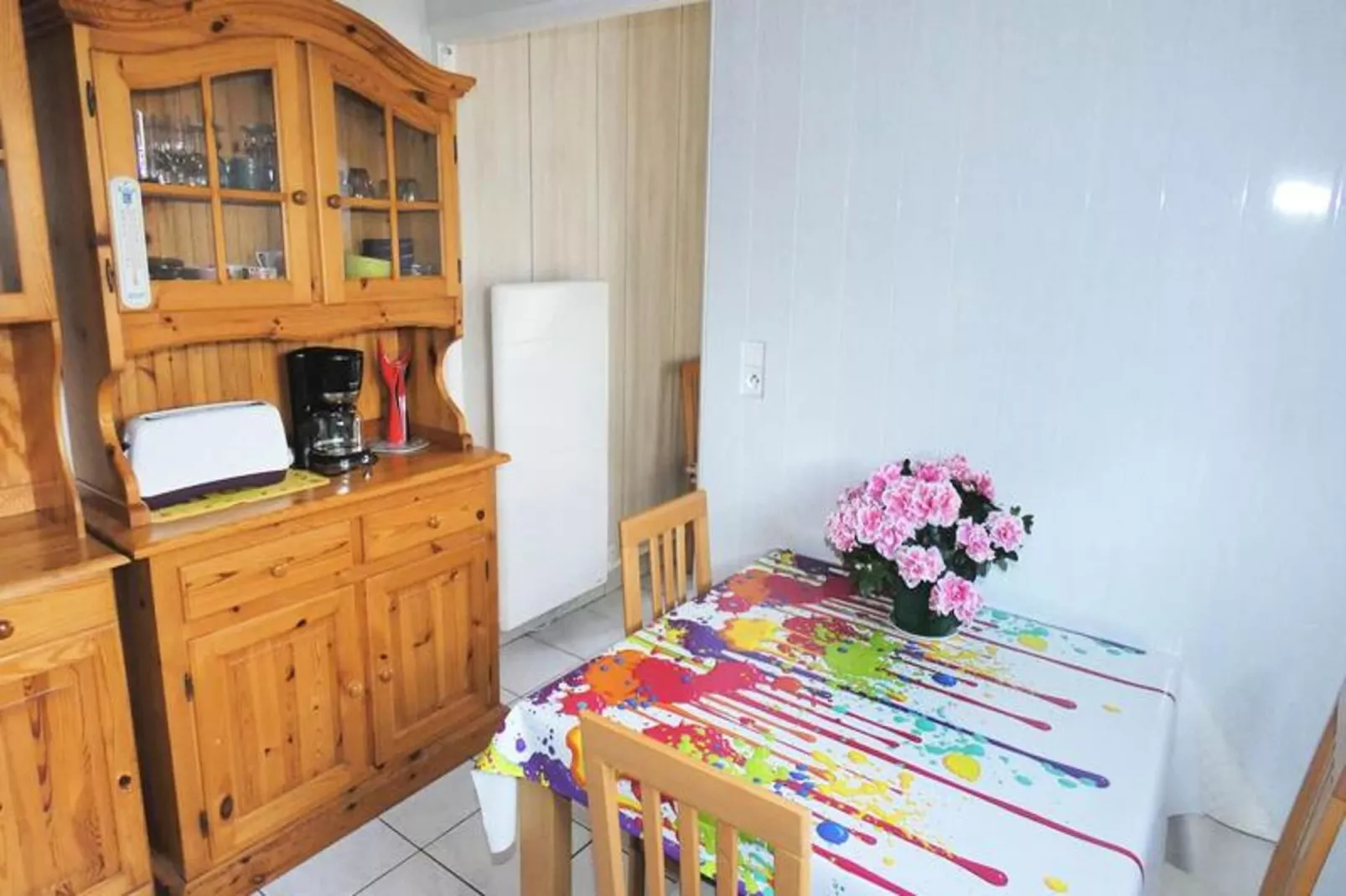 Résidence 12 Chemin De Chevaline-Eetkamer