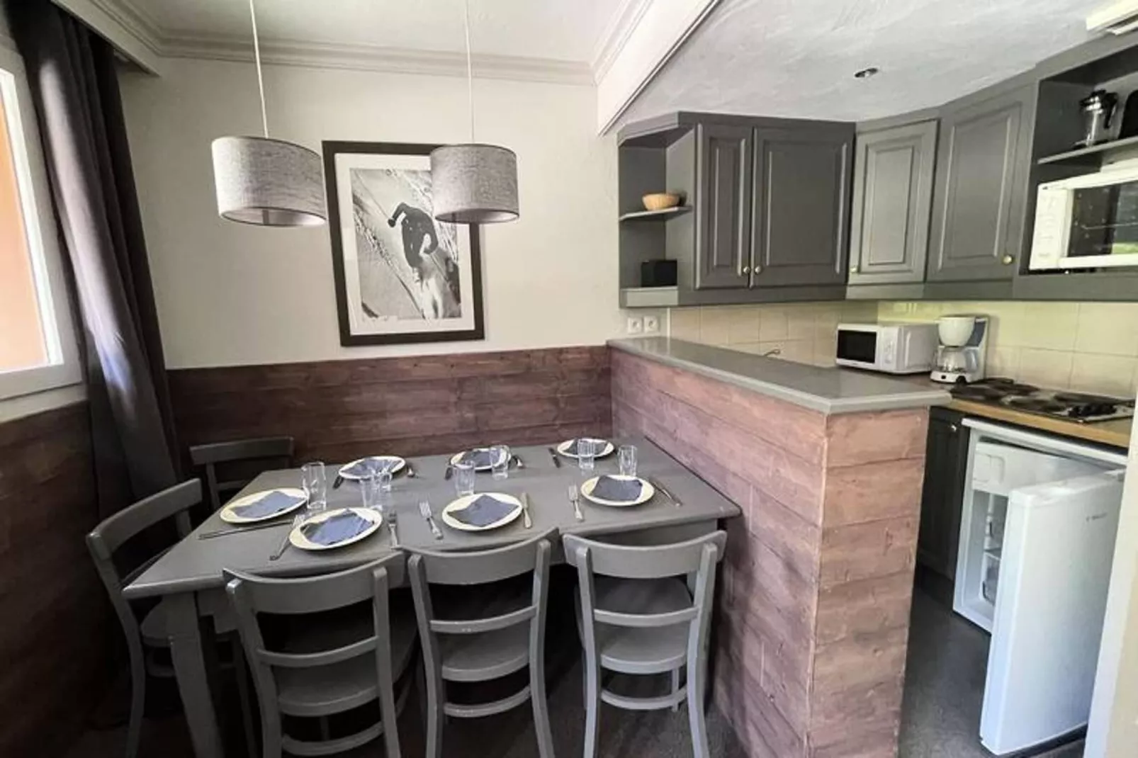 Résidence Valeriane-Eetkamer