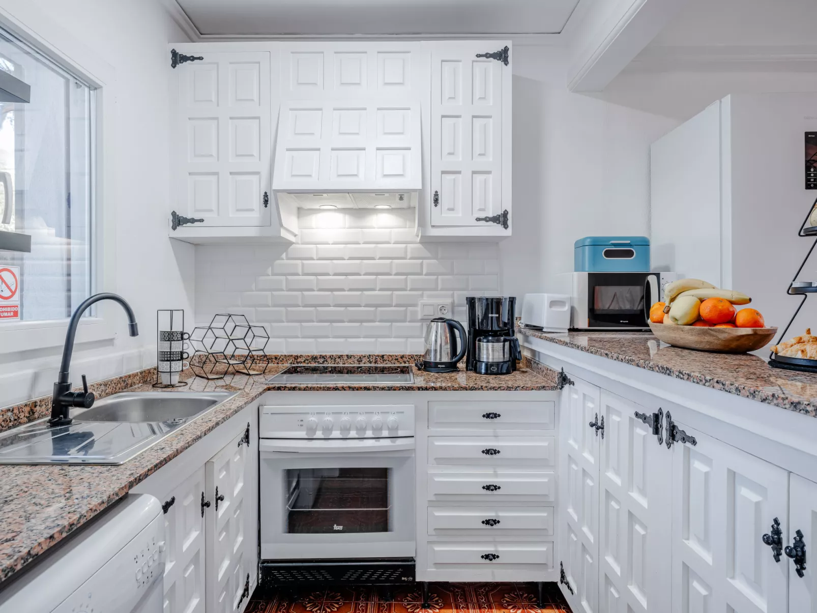 Residencia La Perla-Binnen