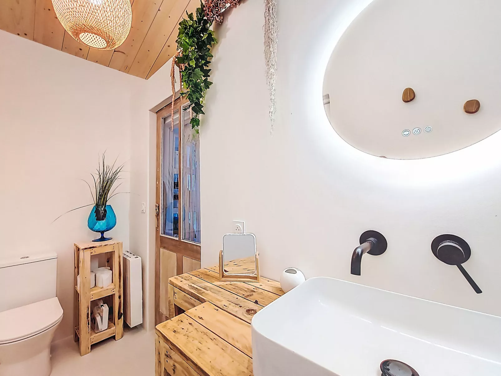 Charme et Confort en bord de mer-Binnen