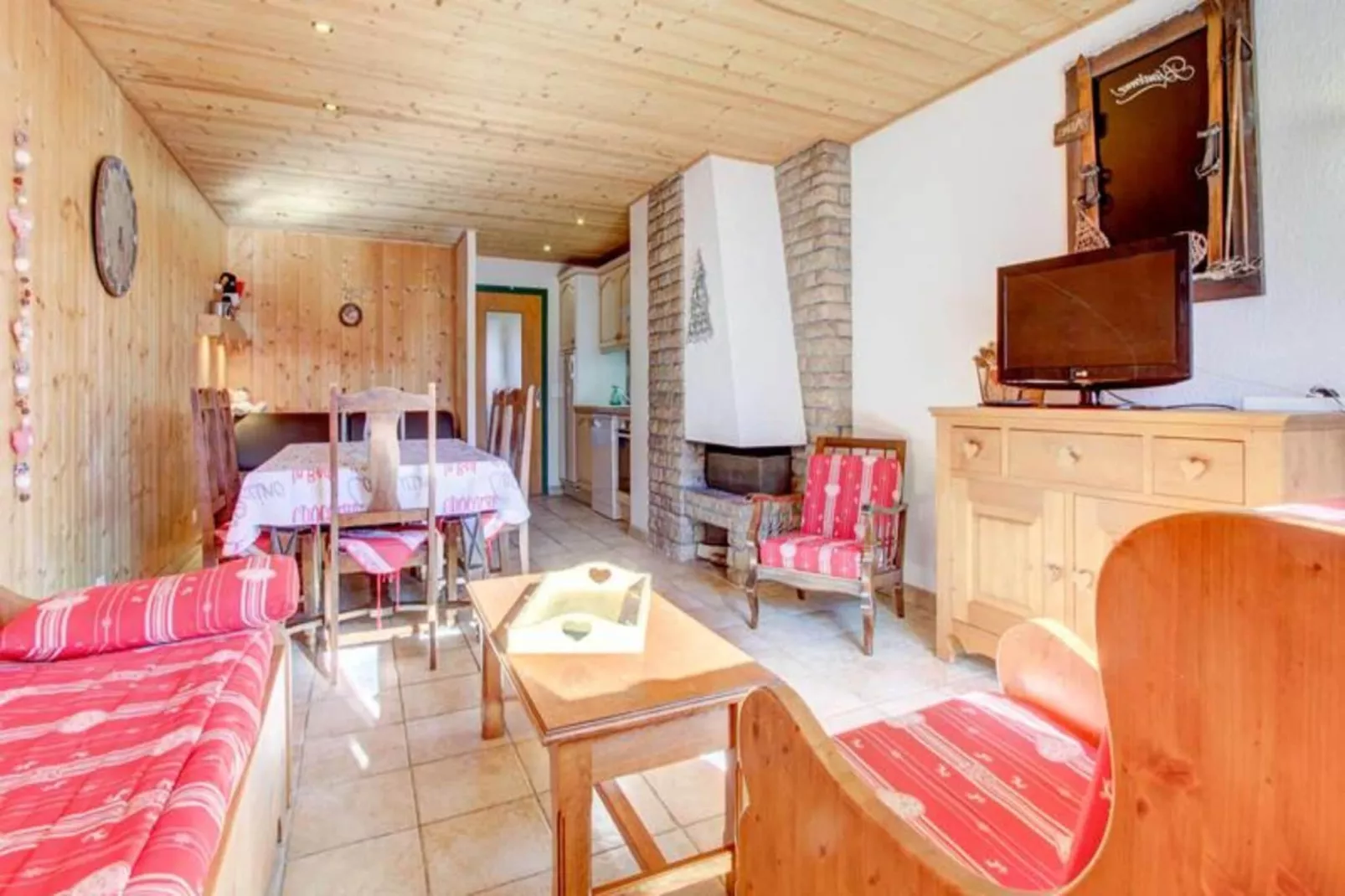 Résidence Les Chevruls - Buitenkant zomer