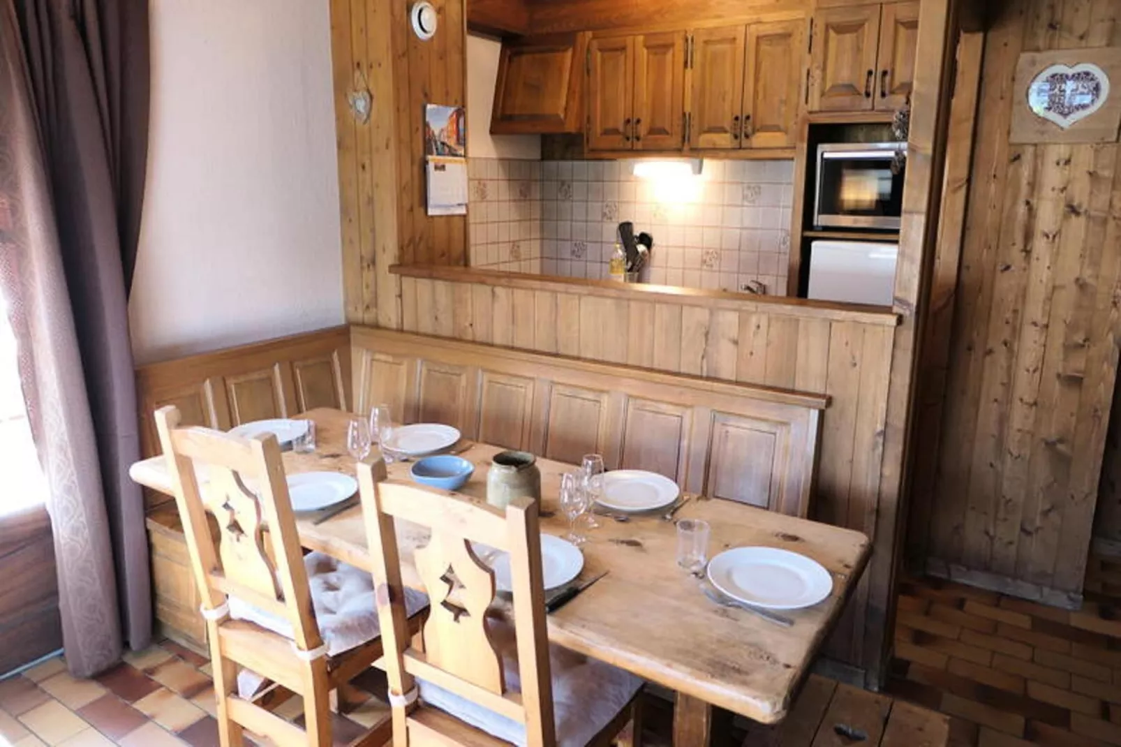 Résidence La Gelinotte-Eetkamer