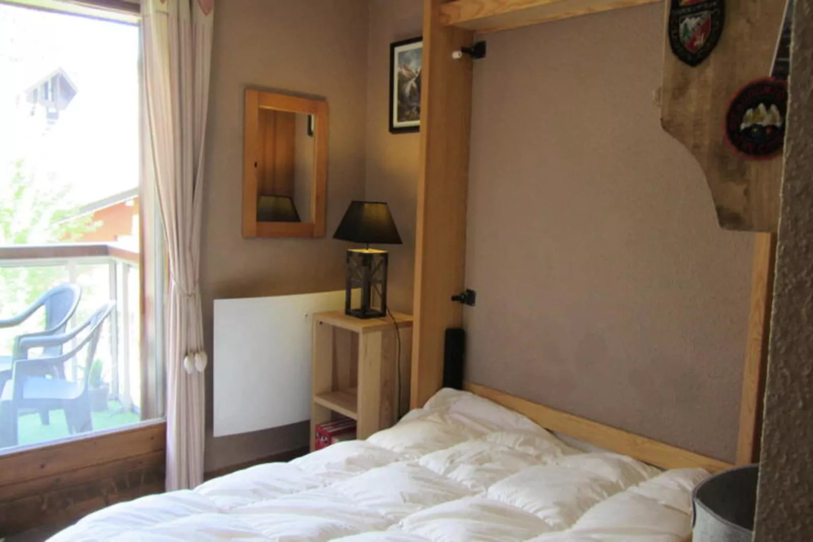 Résidence Combettes-Buitenkant zomer