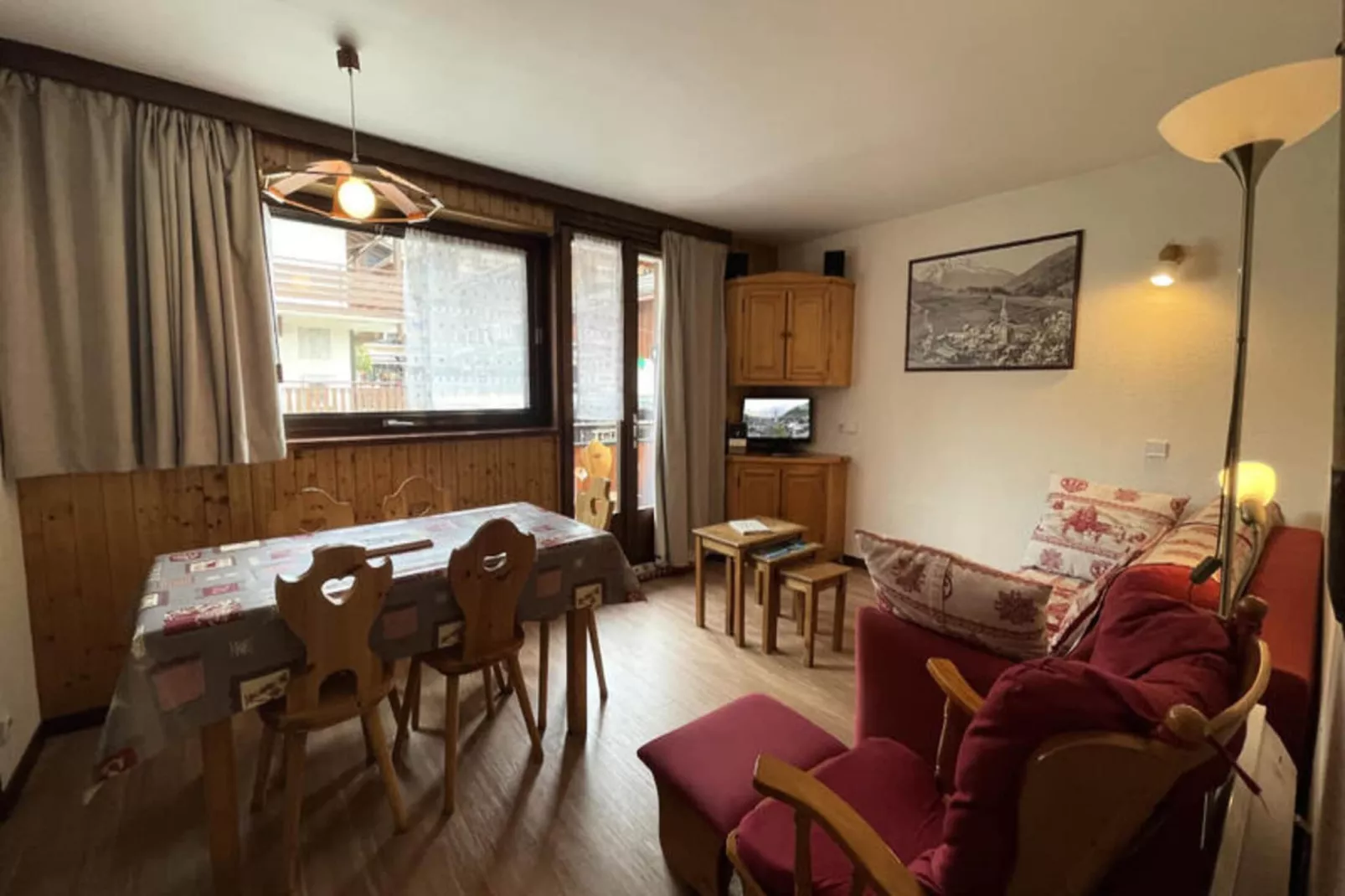 Appartements à La Clusaz-Eetkamer