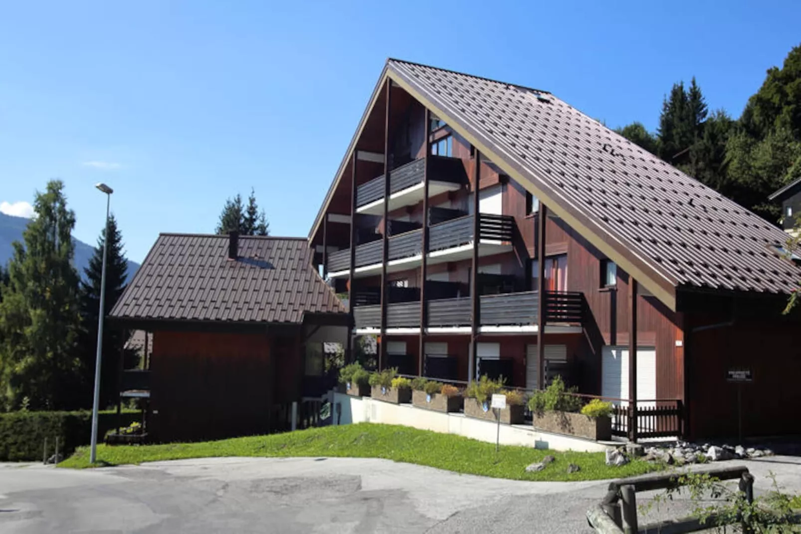 Appartements à Les Carroz-d'Arâches-Image-tags.