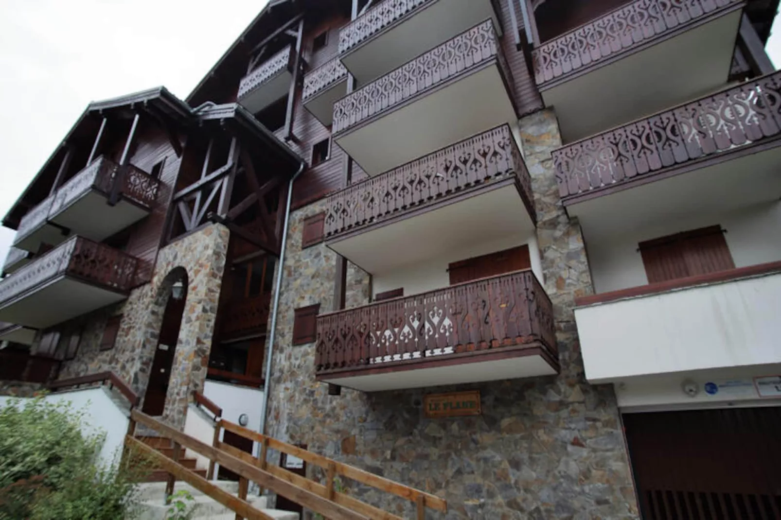 Appartements à Les Carroz-d'Arâches-Image-tags.