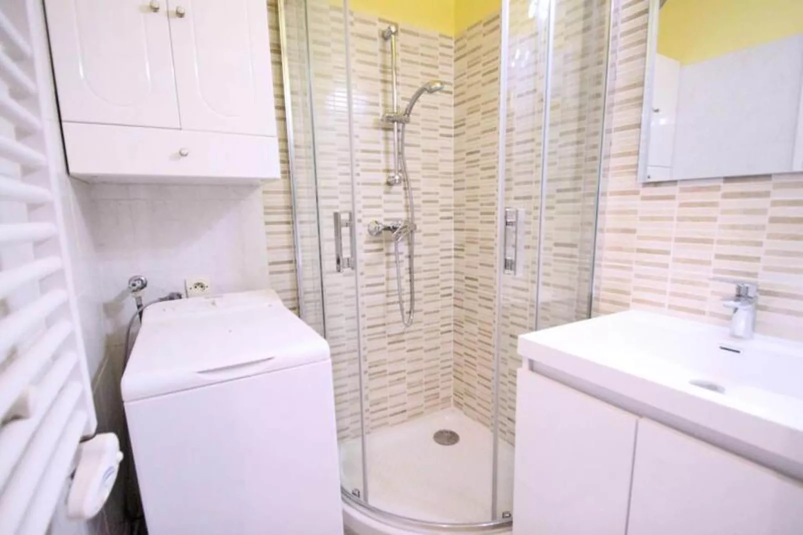 Résidence Victoria-Badkamer