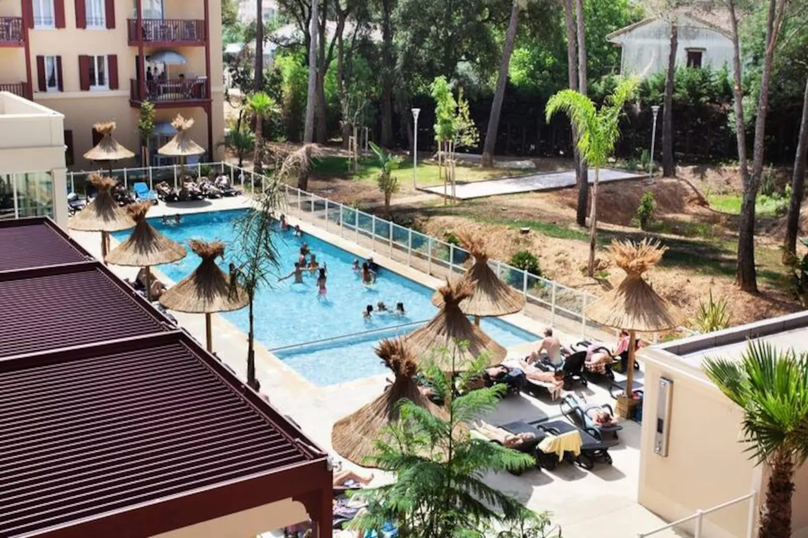 Résidence Odalys Prestige Les Canissons-Image-tags.