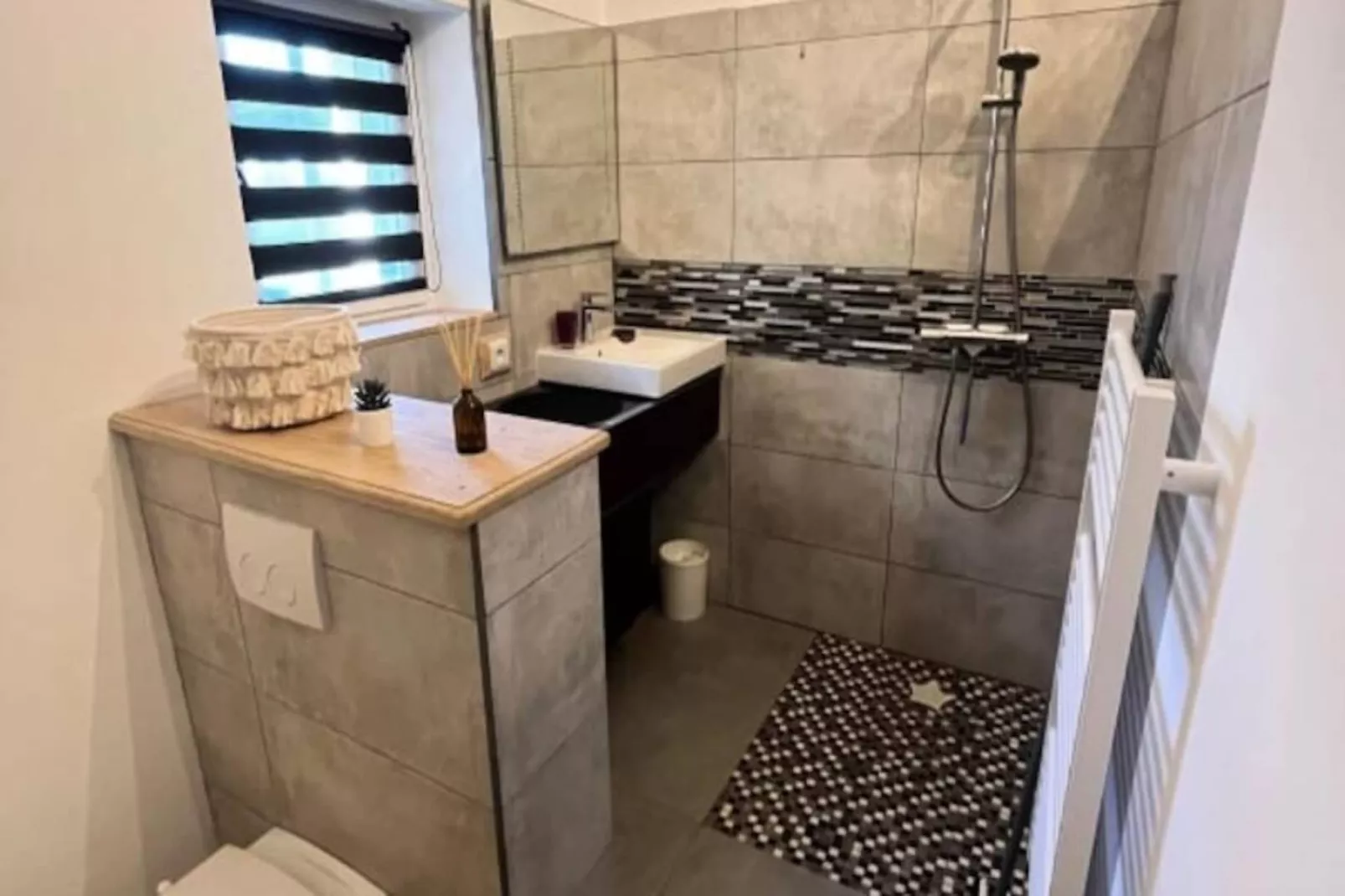 84a - "mas D'elise", Magnifique Villa Avec Piscine Au C&oelig;ur Du Luberon-Image-tags.