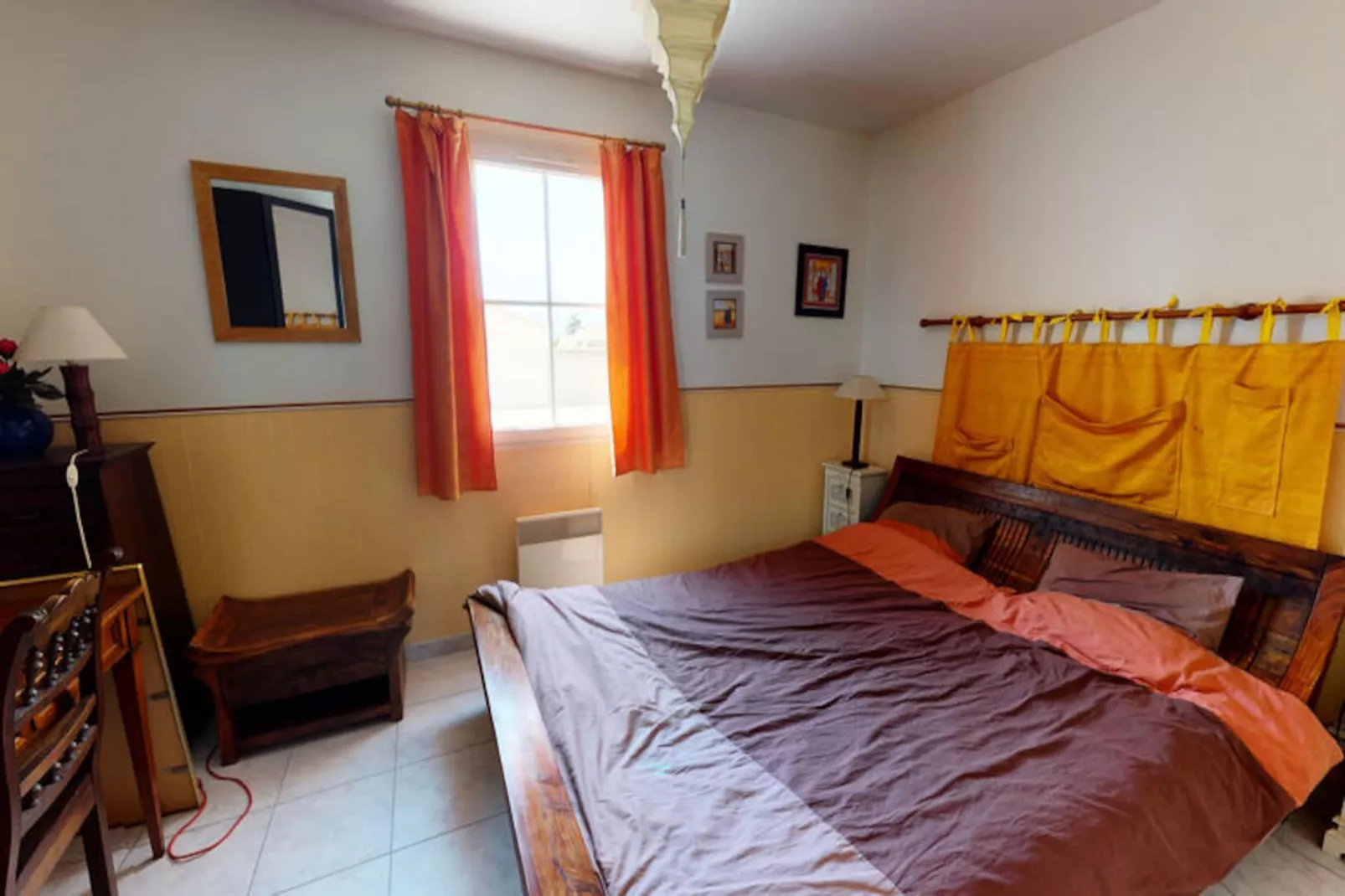 Maison à Saint-Gilles-Croix-de-Vie-Image-tags.