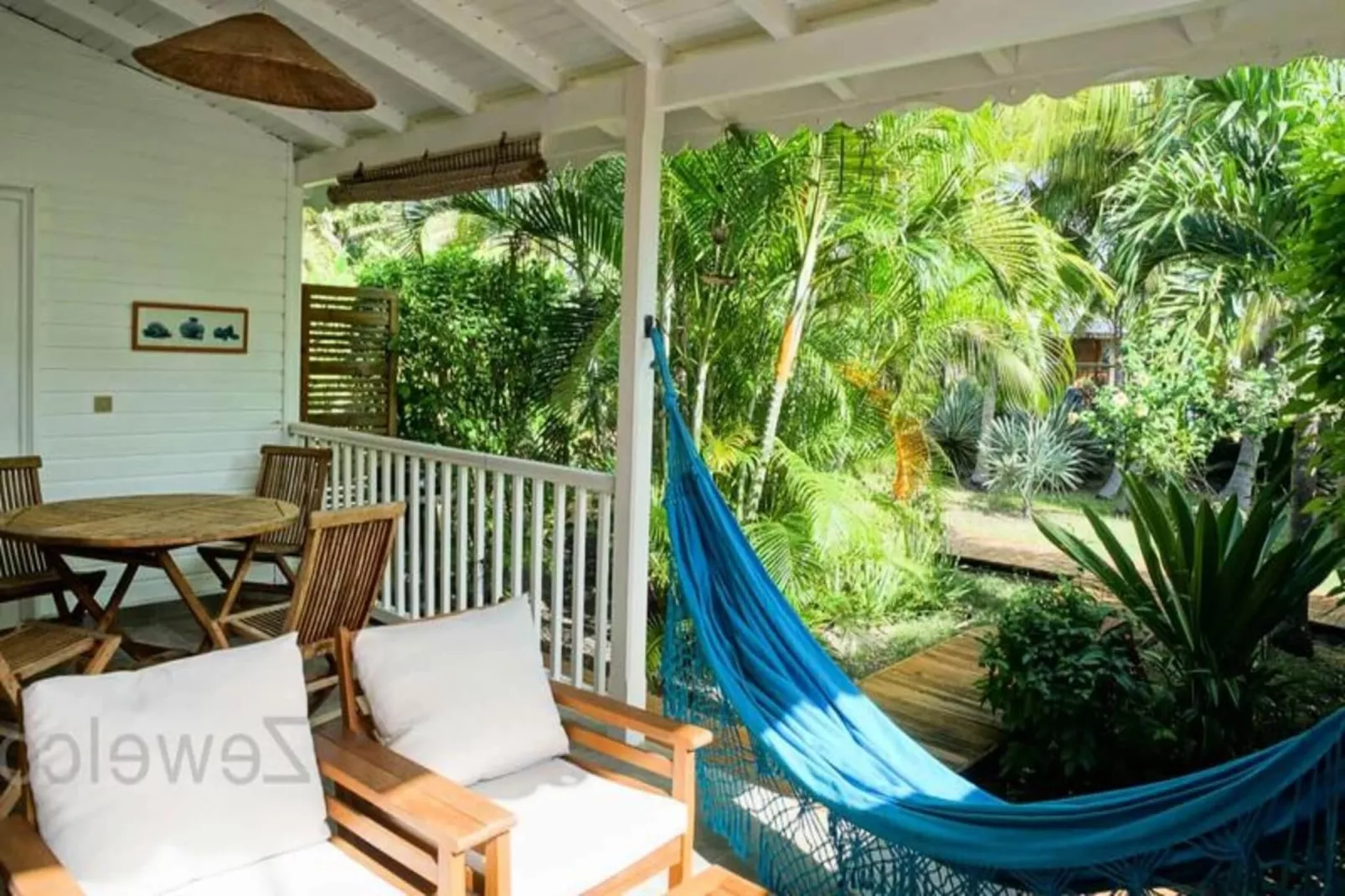 Bungalow Palm-Buitenkant zomer