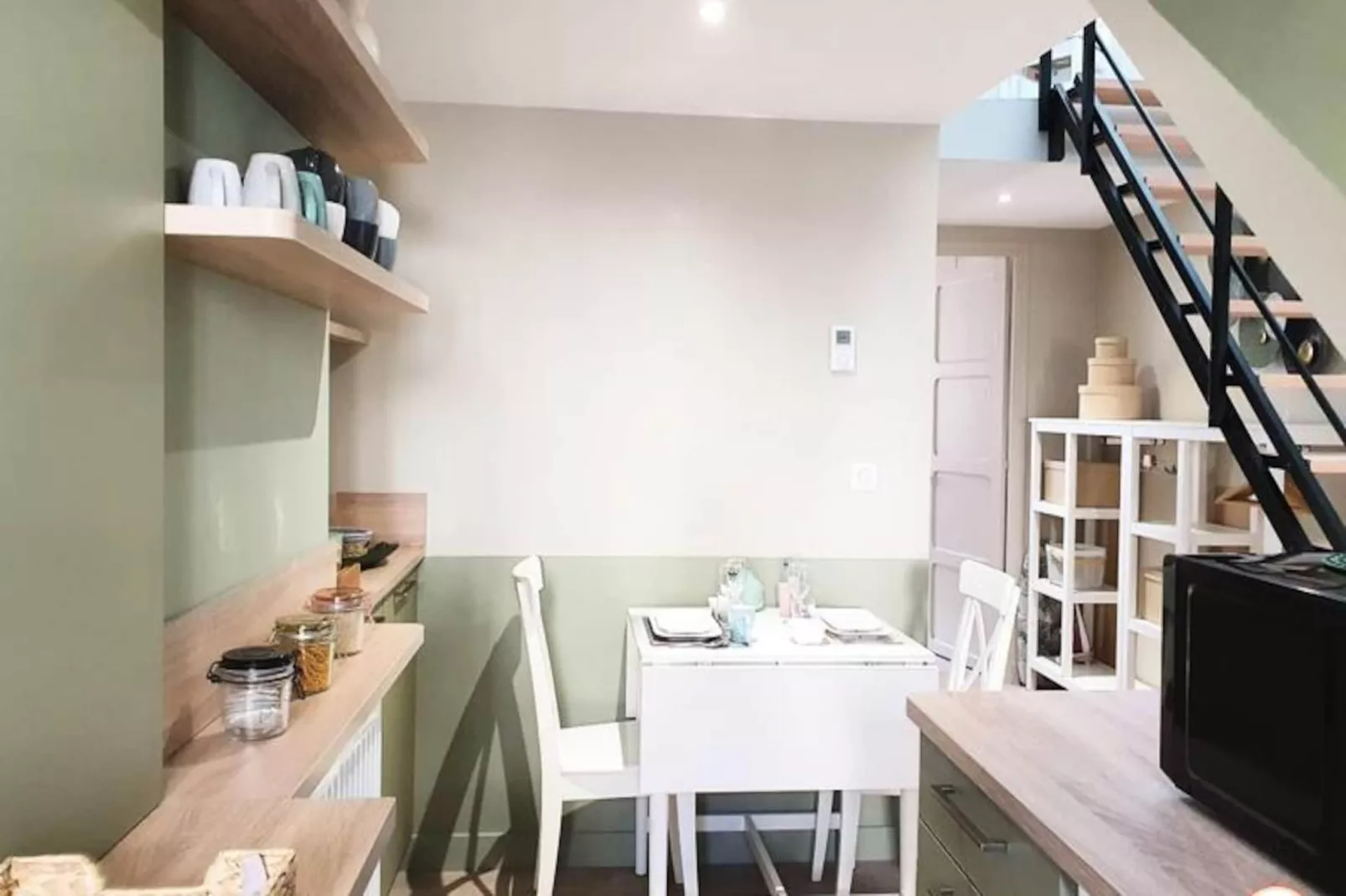 La Plume De Malherbe - Parking - Coup De C&oelig;ur-Image-tags.