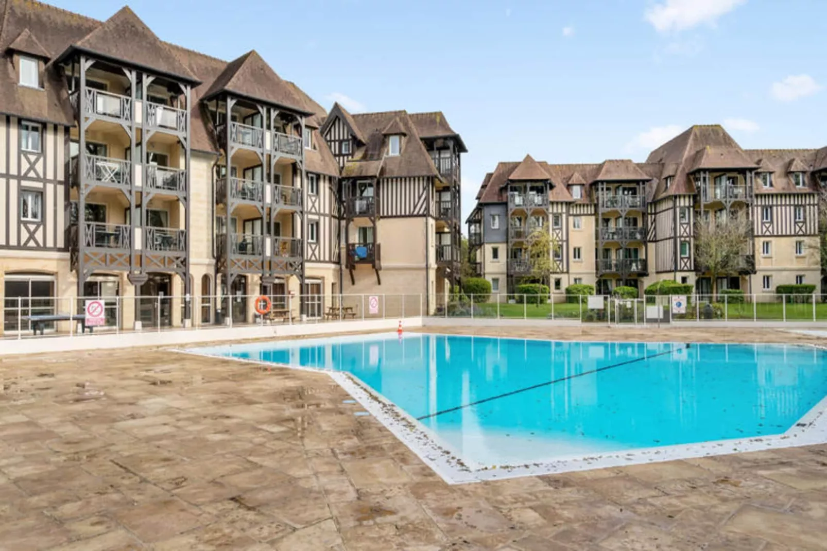 La Résidence du Golf - maeva Home-Zwembad