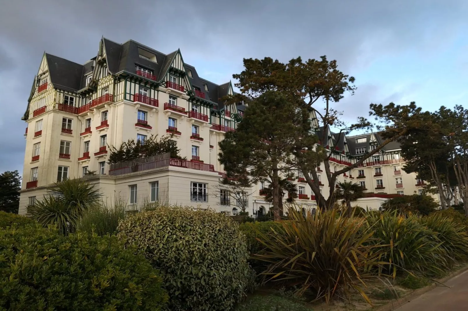 Résidence Parc-Gebieden zomer 1km