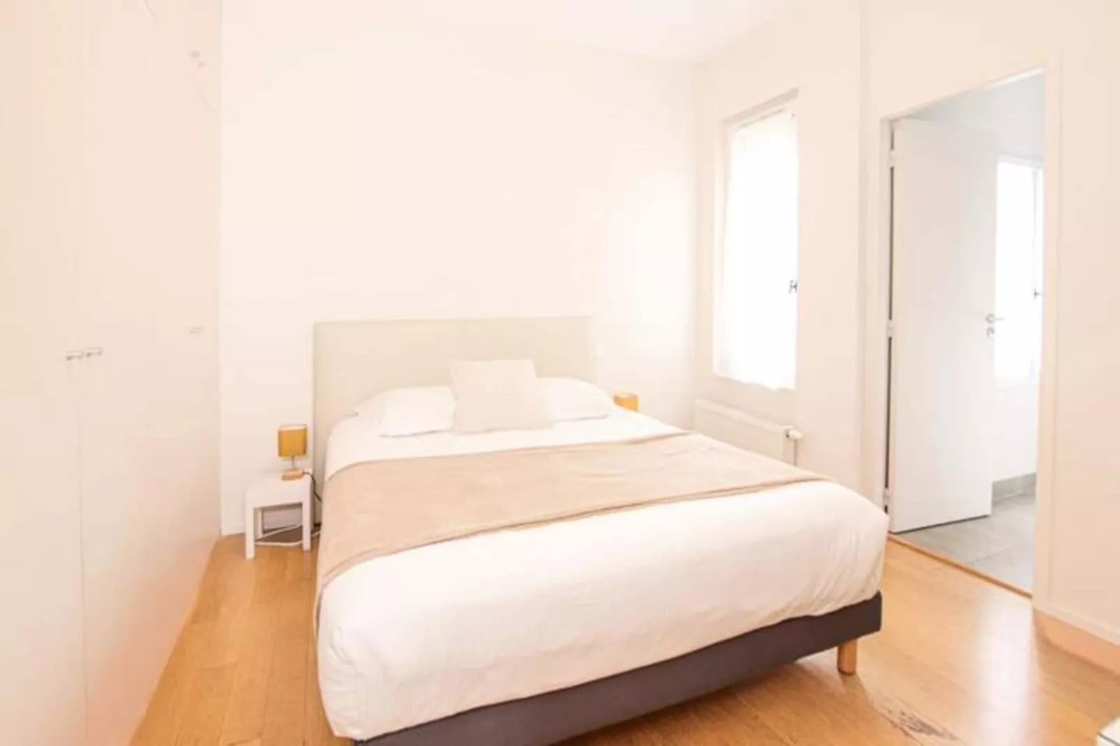 Superbe T2 Aux Prestations De Qualit&eacute; Au Jardin Public Pour 4 Personnes-Slaapkamer