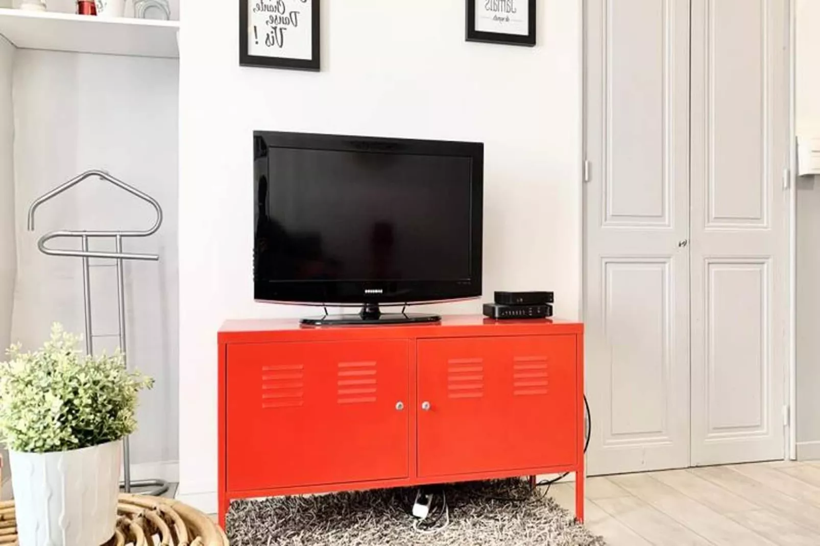 | Petit Paris 💋 | Studio Calme Tout &eacute;quip&eacute;-Woonkamer