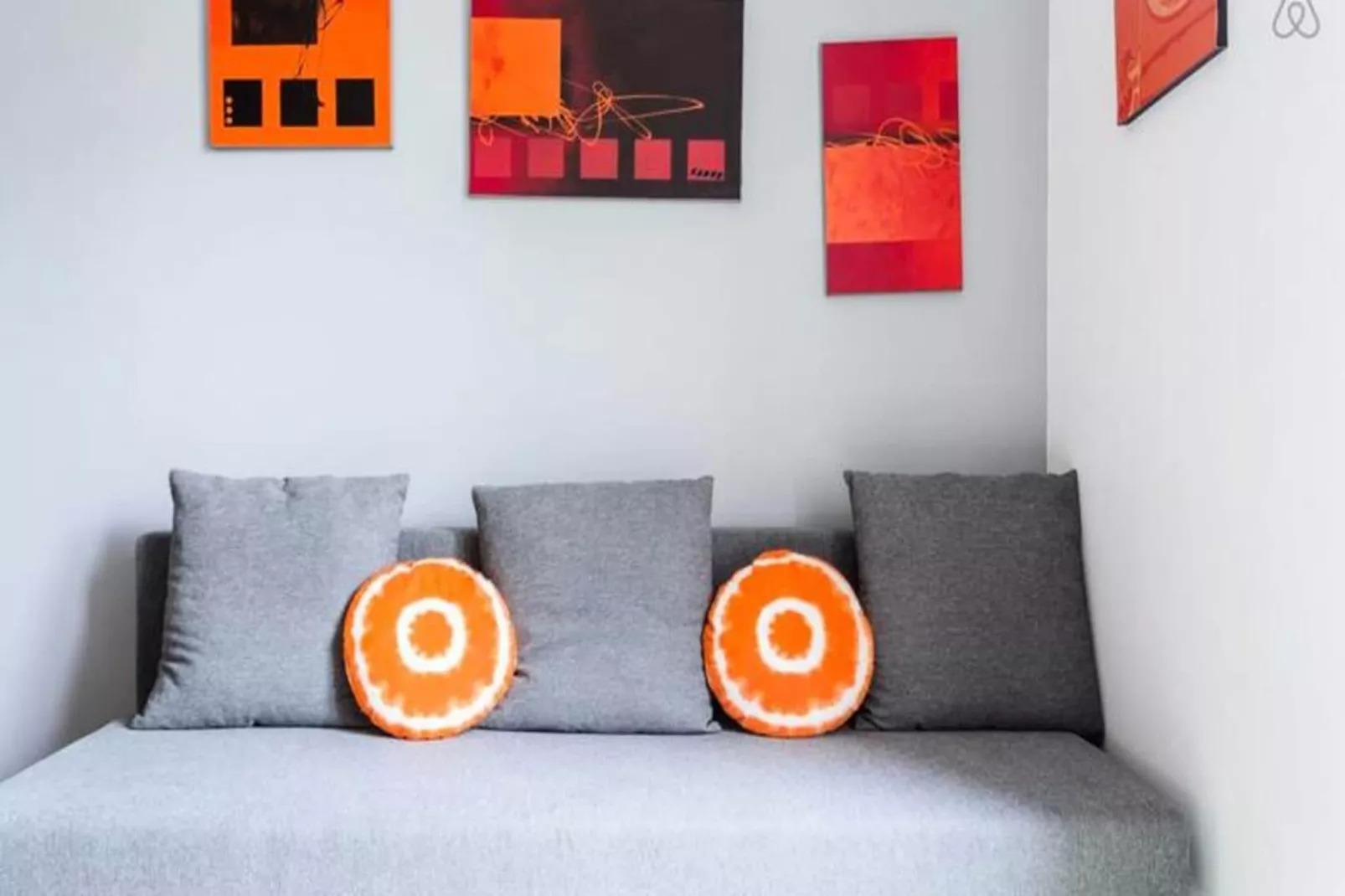 | Le Jaur&egrave;s 🍊| T2 Tout &eacute;quip&eacute; | Balcon, Wifi-Woonkamer