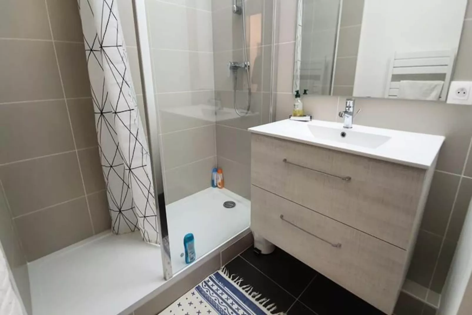 | Escale Grenobloise📜| Magnifique Immeuble | Hypercentre Pi&eacute;ton-Image-tags.