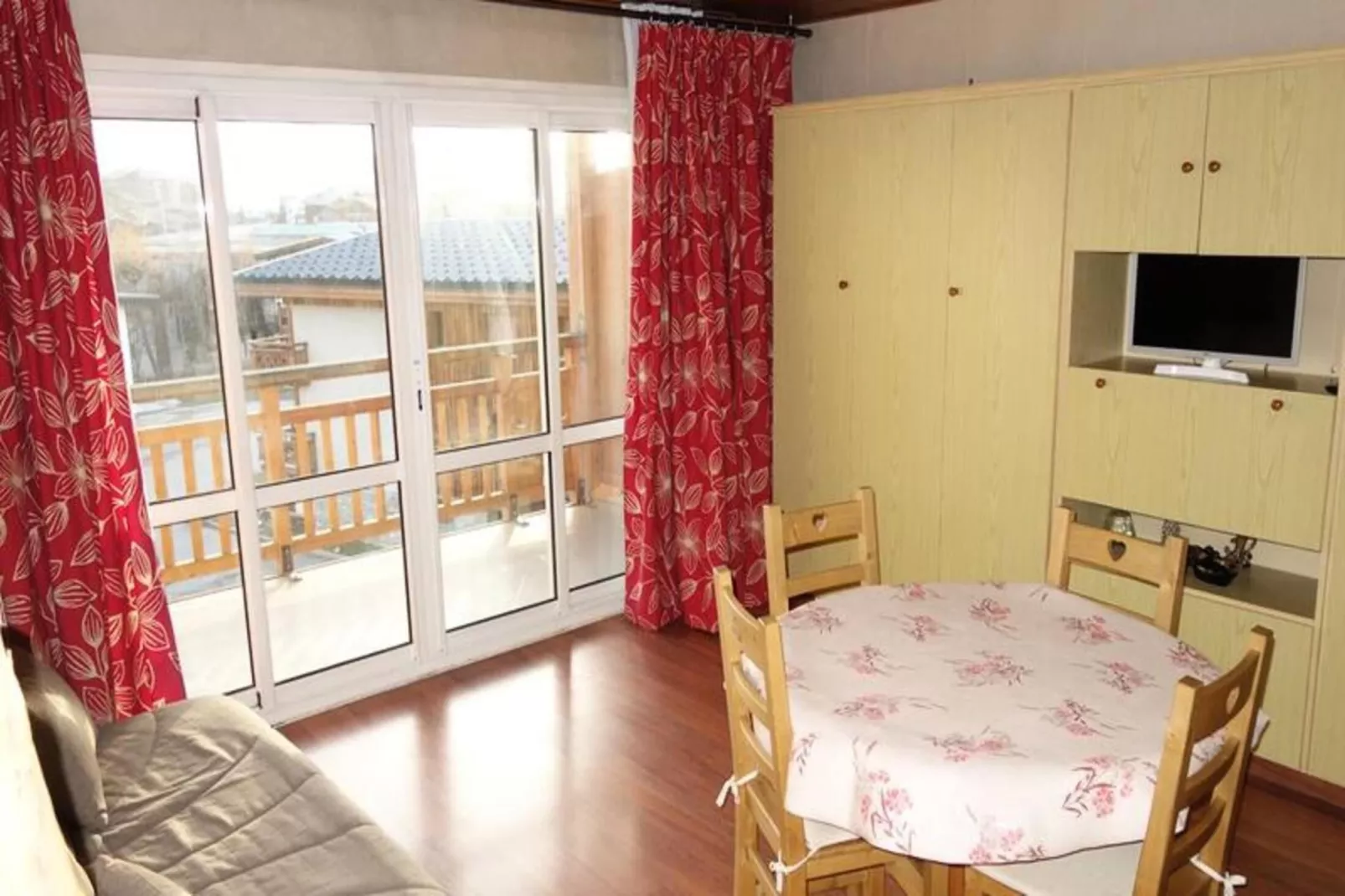 Résidence Choucas-Eetkamer