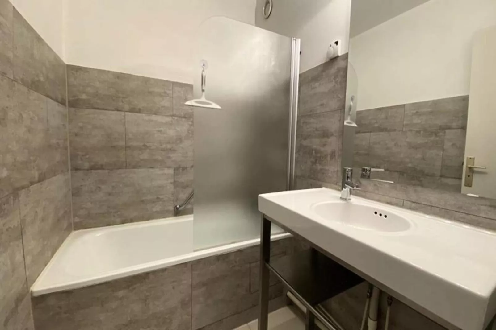 Résidence Diamant 2-Badkamer