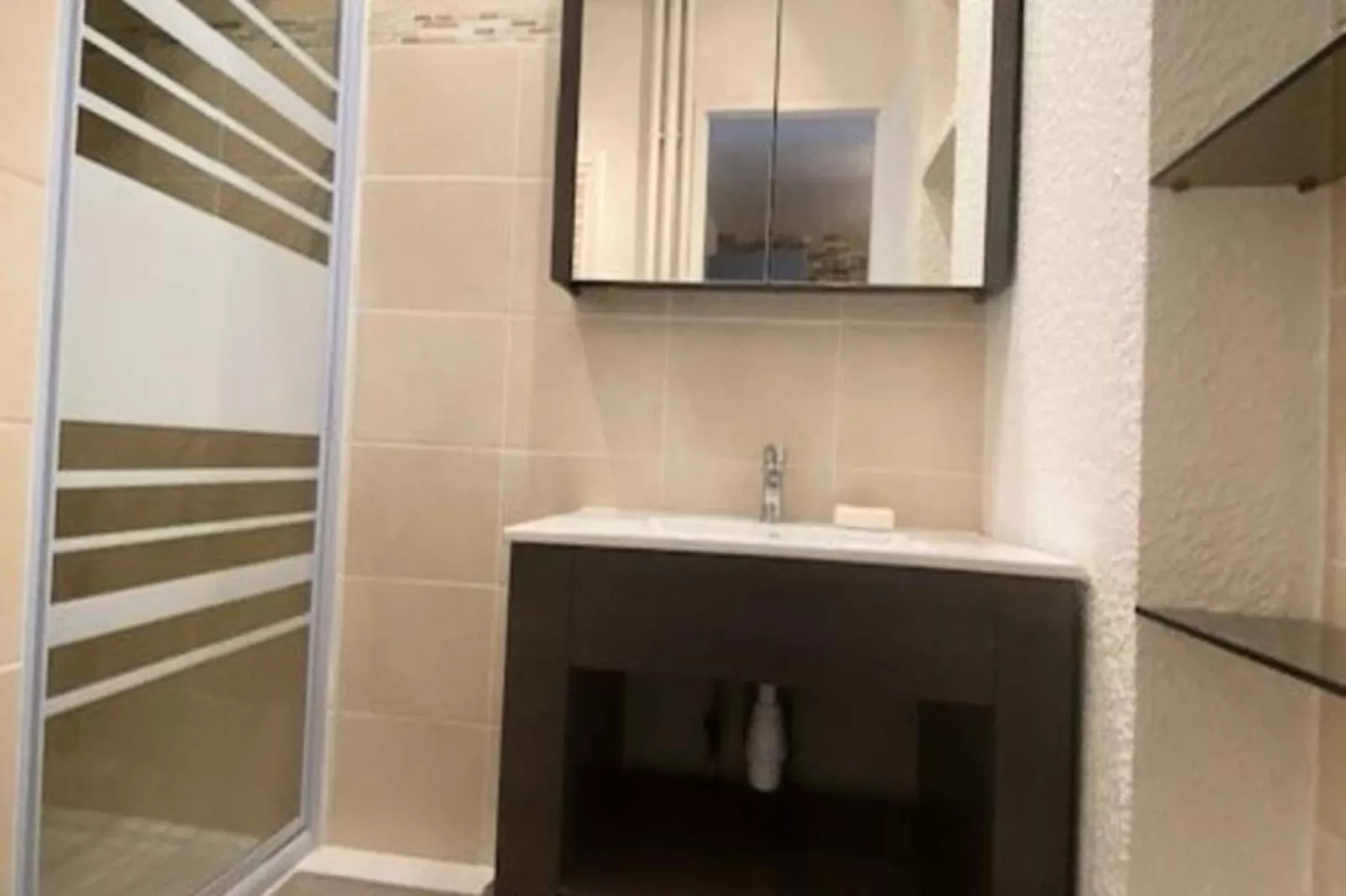 Résidence Cote Brune 3-Badkamer