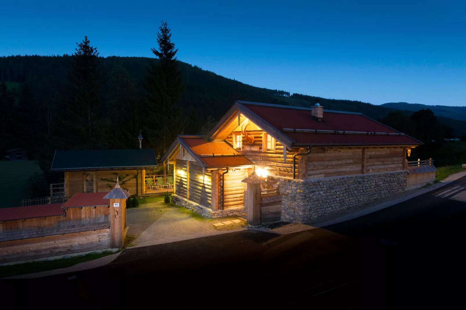 Chalet Steinbock-Buitenkant zomer