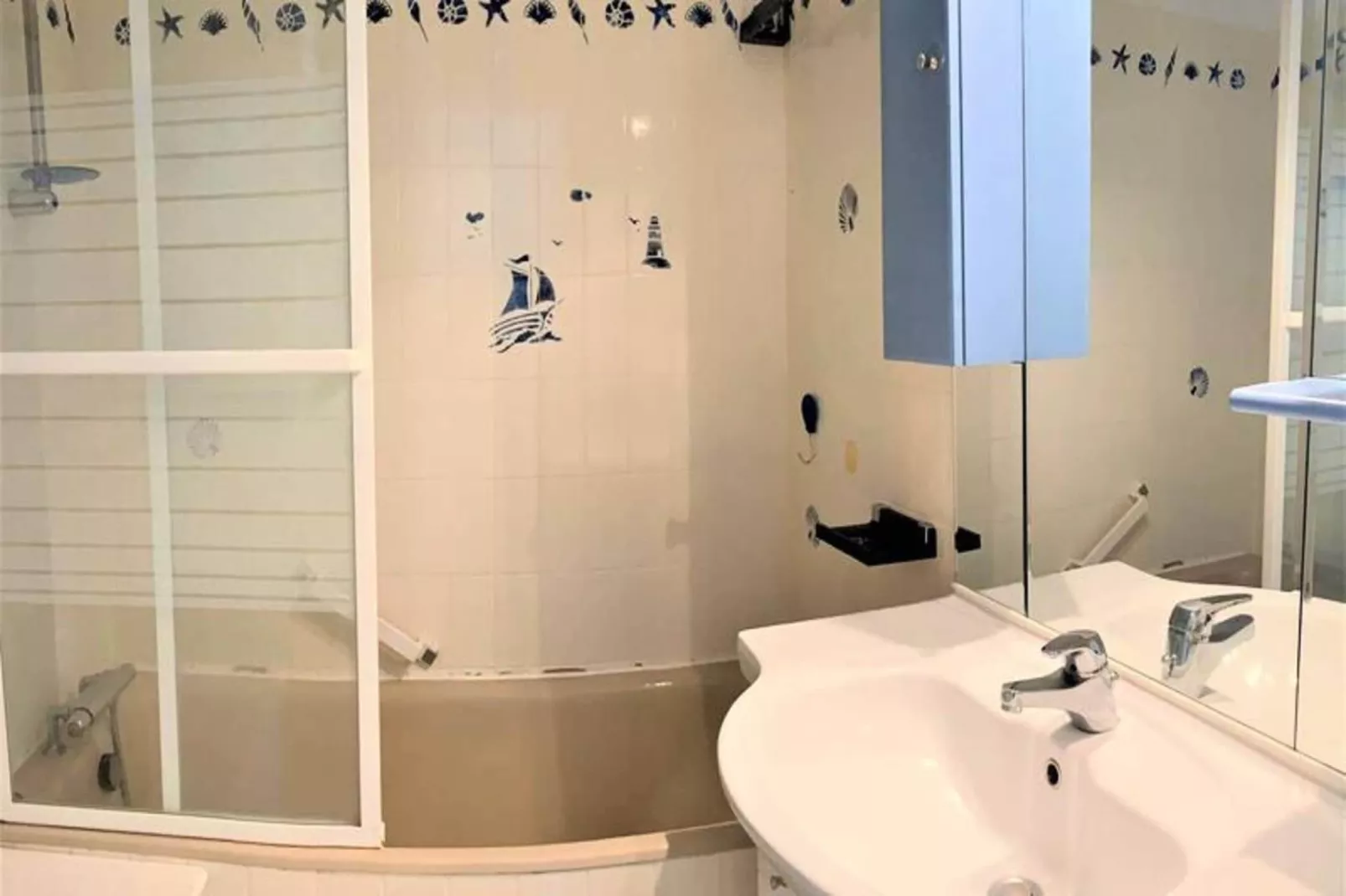 Résidence Sombreuil-Badkamer