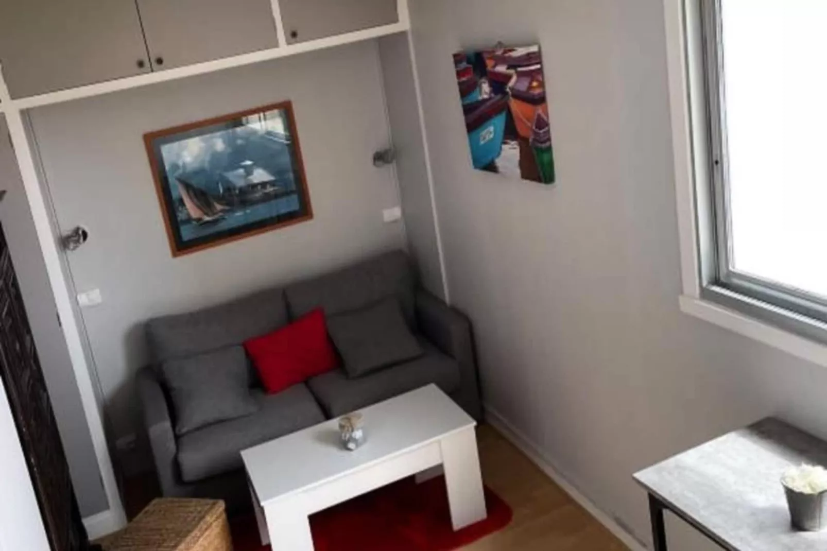 Résidence Studio Avec Parking 100 M D&eacute;parts Pour Les Iles-Woonkamer