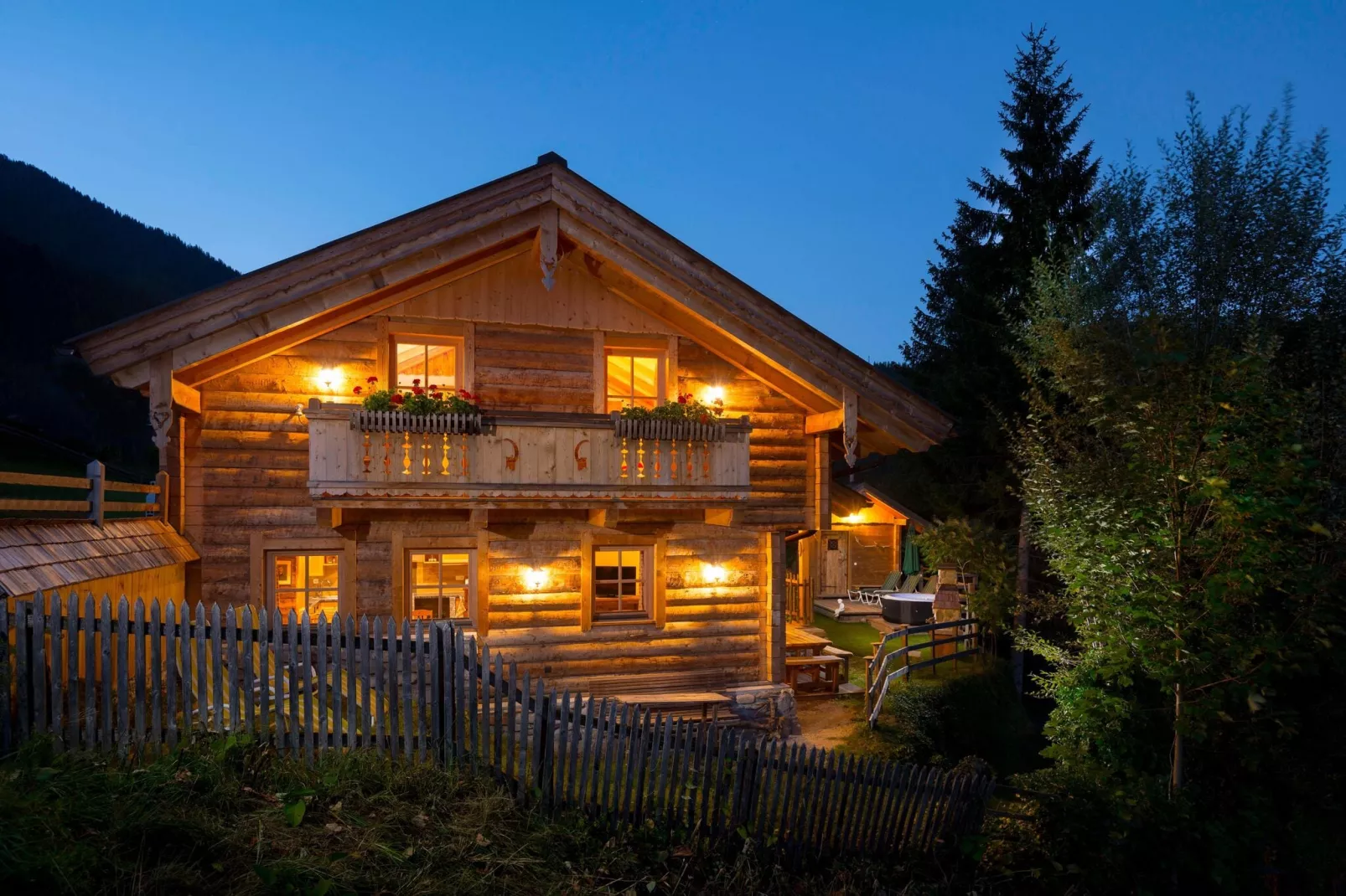 Chalet Steinbock-Buitenkant zomer