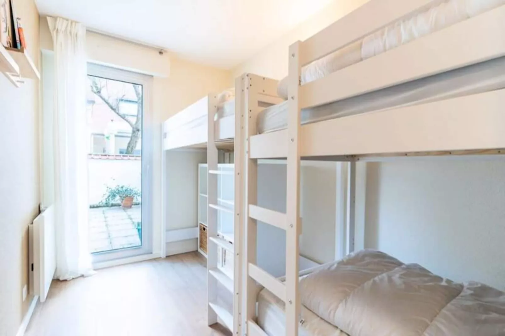 Résidence Bel Appartement Pour 5 Pers Avec Deux Terrasses Proche Mer Et Centre-Image-tags.