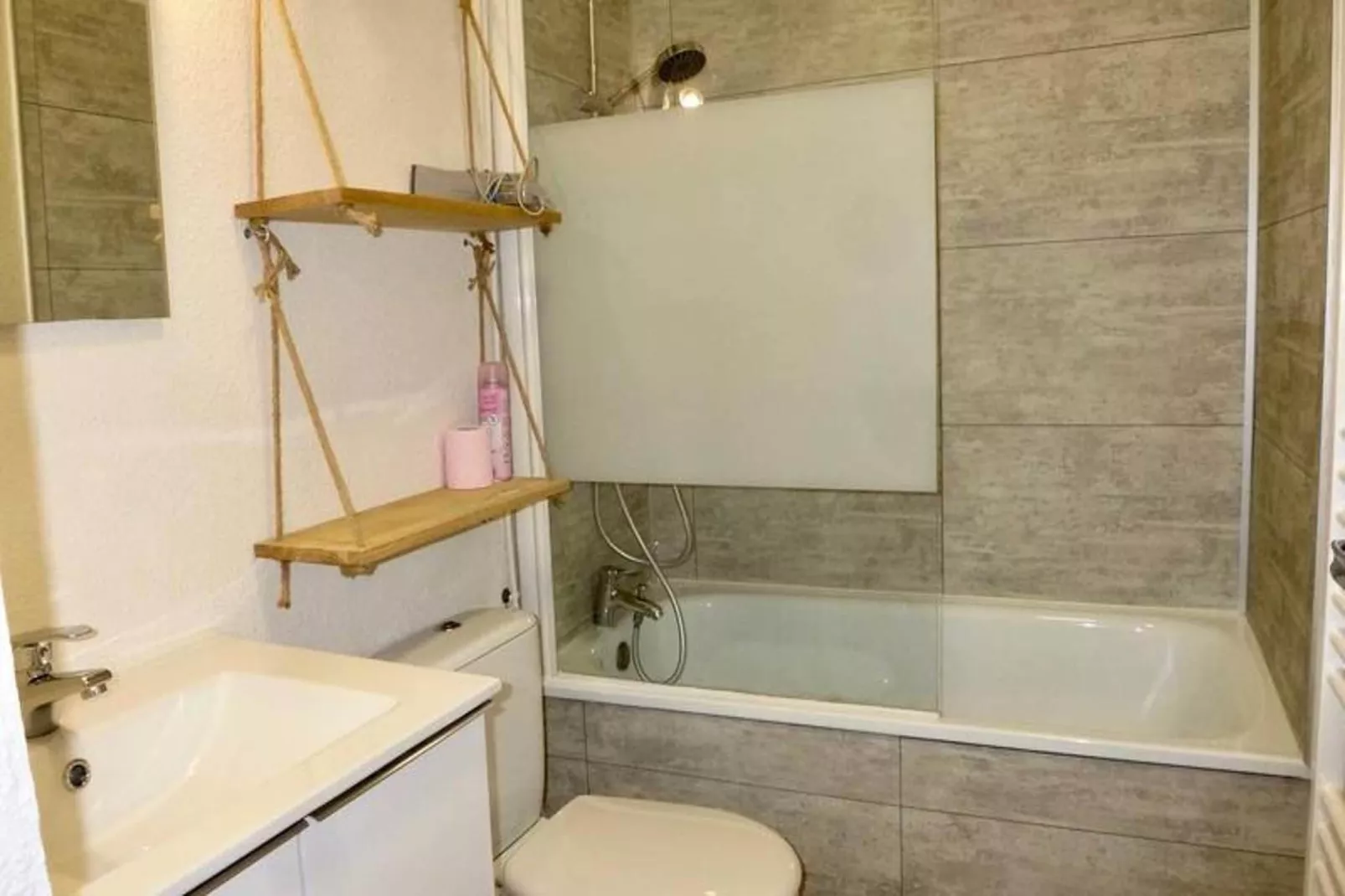 Résidence Ayre-Badkamer