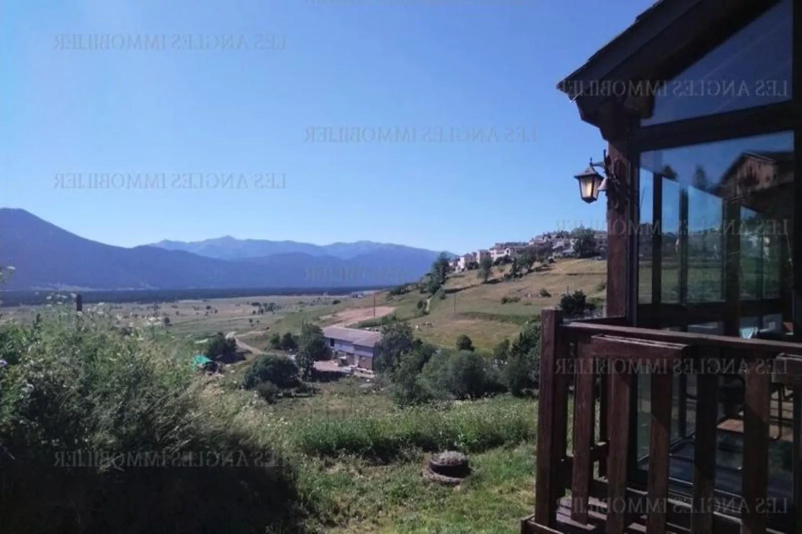 Résidence 82-les Angles-Uitzicht zomer